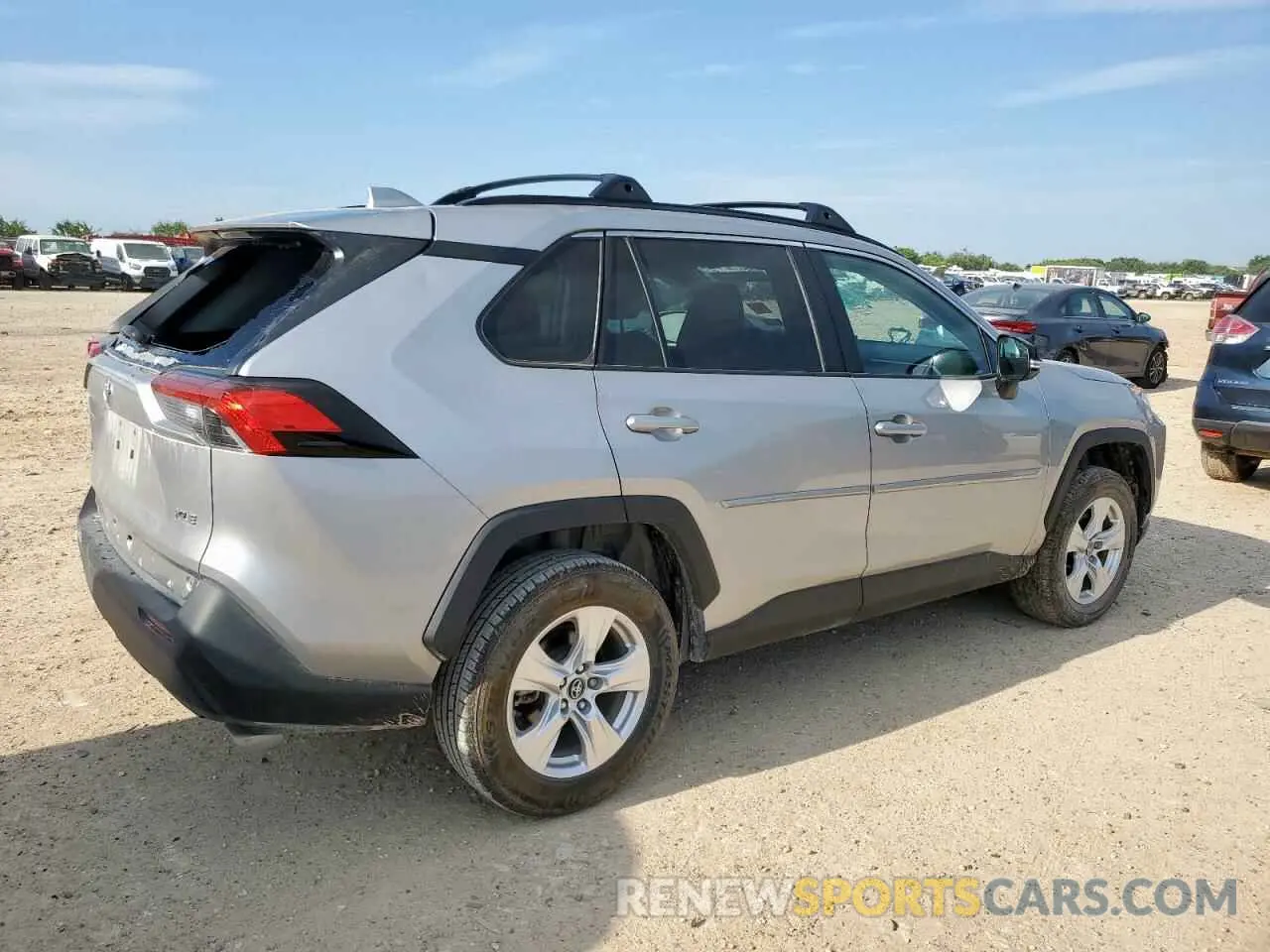 3 fotografías del automóvil dañado 2T3W1RFV2KC023276 TOYOTA RAV4 2019