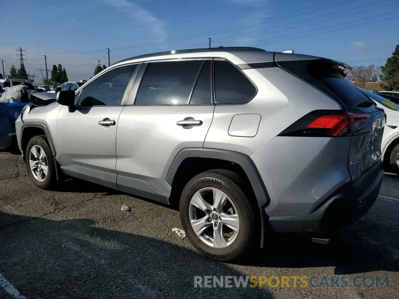 2 fotografías del automóvil dañado 2T3W1RFV2KC028963 TOYOTA RAV4 2019