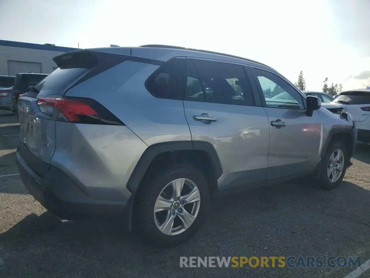 3 fotografías del automóvil dañado 2T3W1RFV2KC028963 TOYOTA RAV4 2019