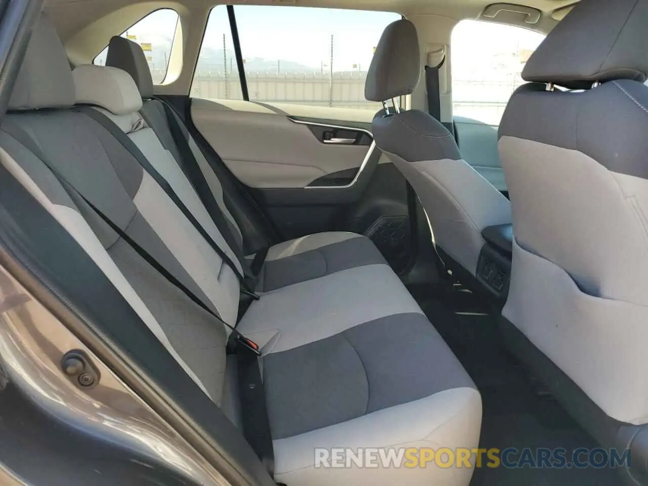 11 fotografías del automóvil dañado 2T3W1RFV2KW030694 TOYOTA RAV4 2019