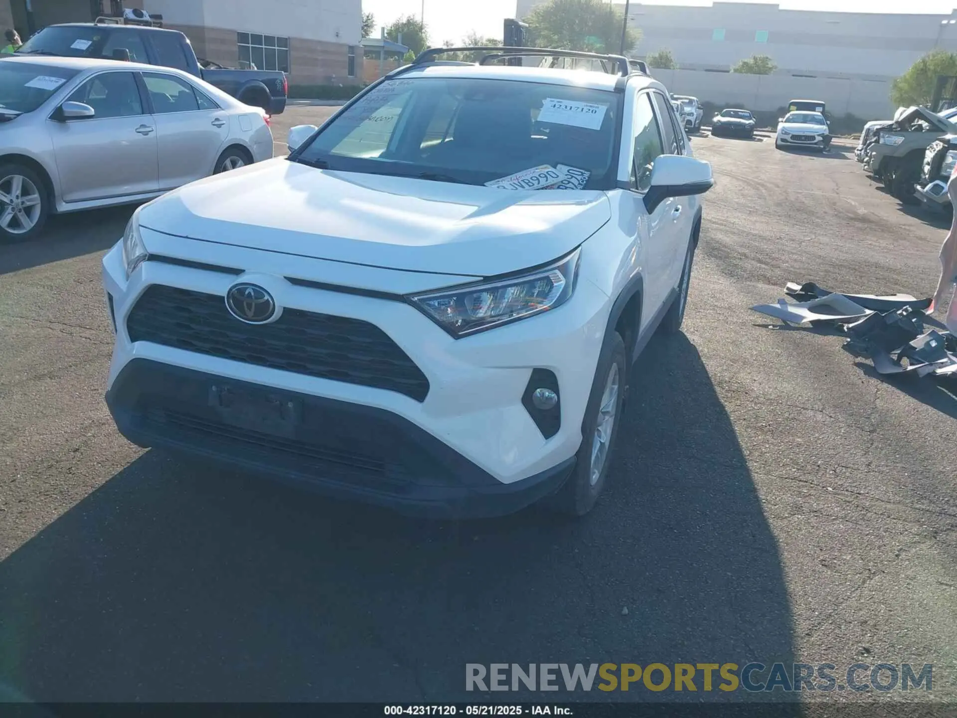 2 fotografías del automóvil dañado 2T3W1RFV3KC002016 TOYOTA RAV4 2019