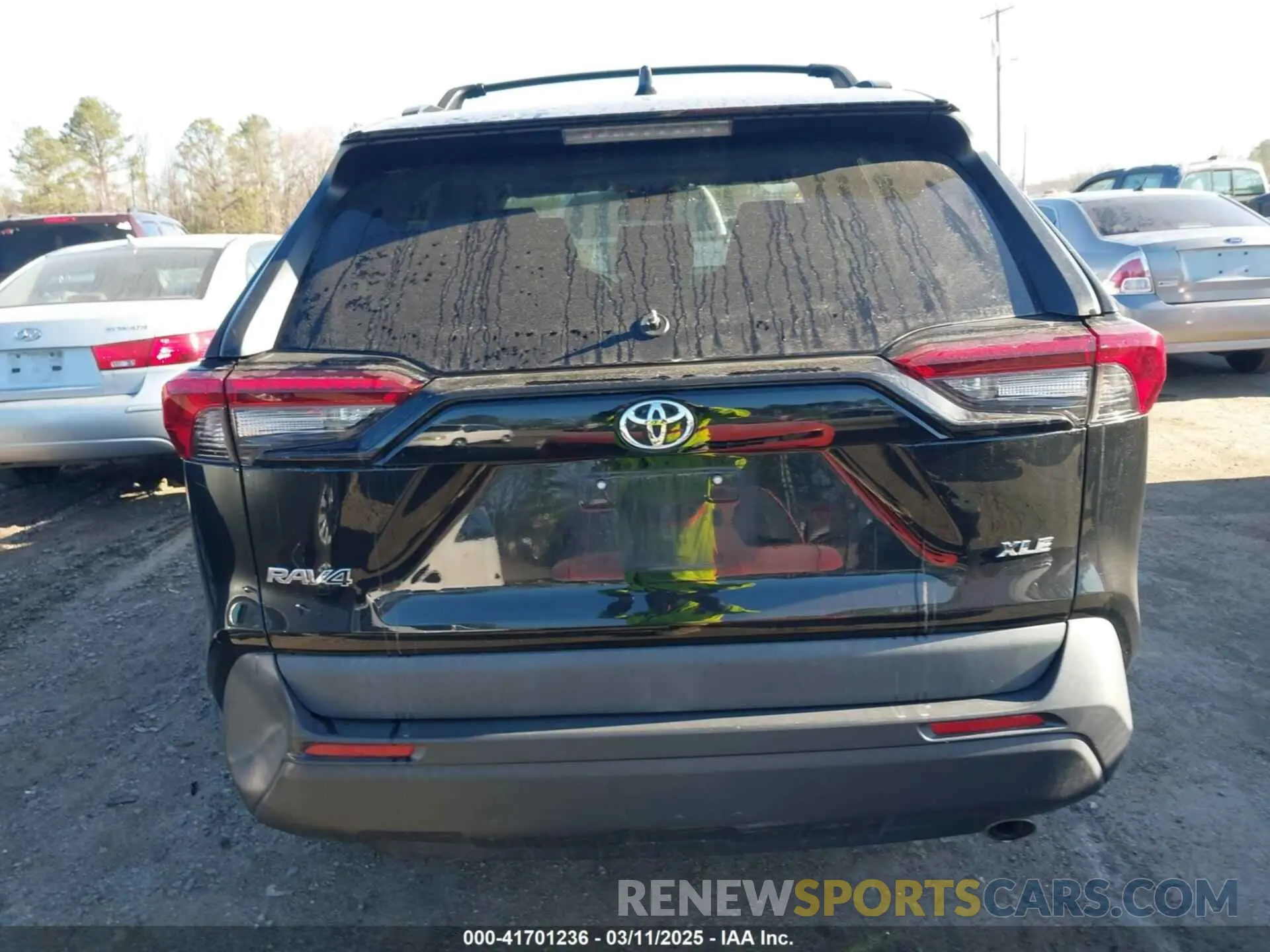 16 fotografías del automóvil dañado 2T3W1RFV3KC002372 TOYOTA RAV4 2019