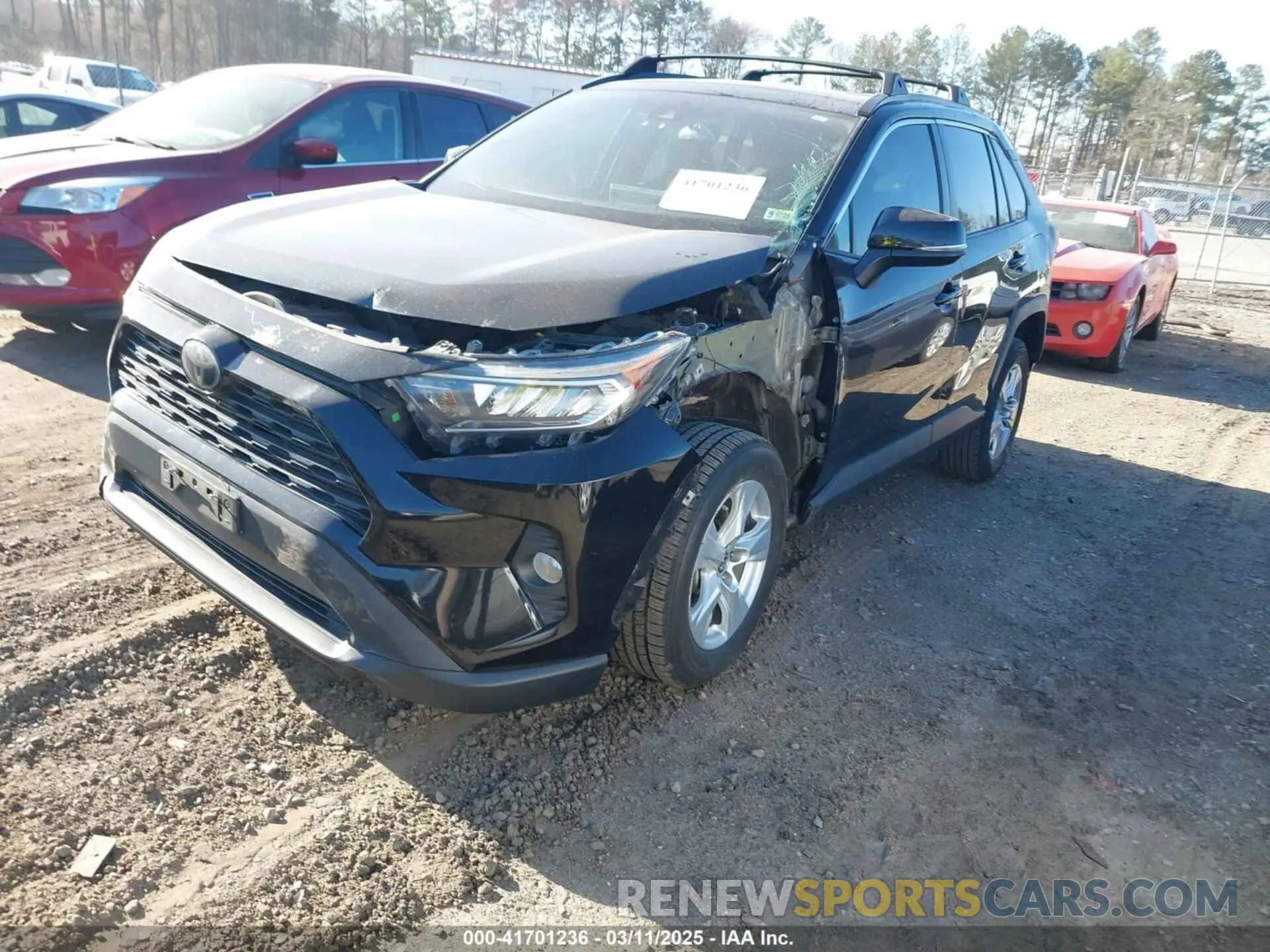 2 fotografías del automóvil dañado 2T3W1RFV3KC002372 TOYOTA RAV4 2019