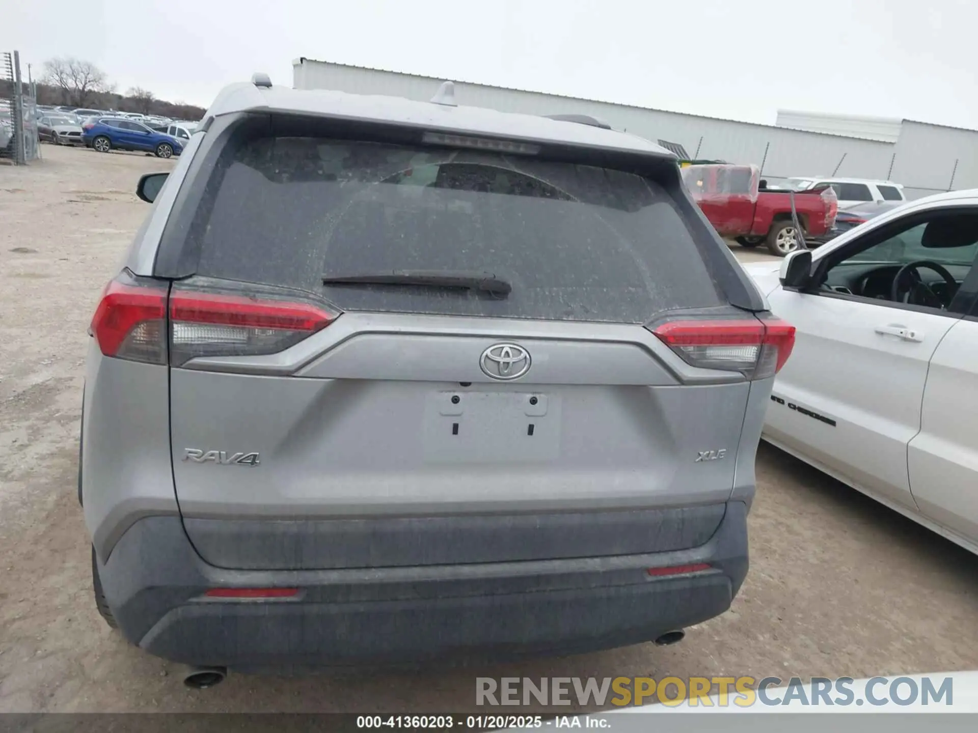 16 fotografías del automóvil dañado 2T3W1RFV3KC032794 TOYOTA RAV4 2019