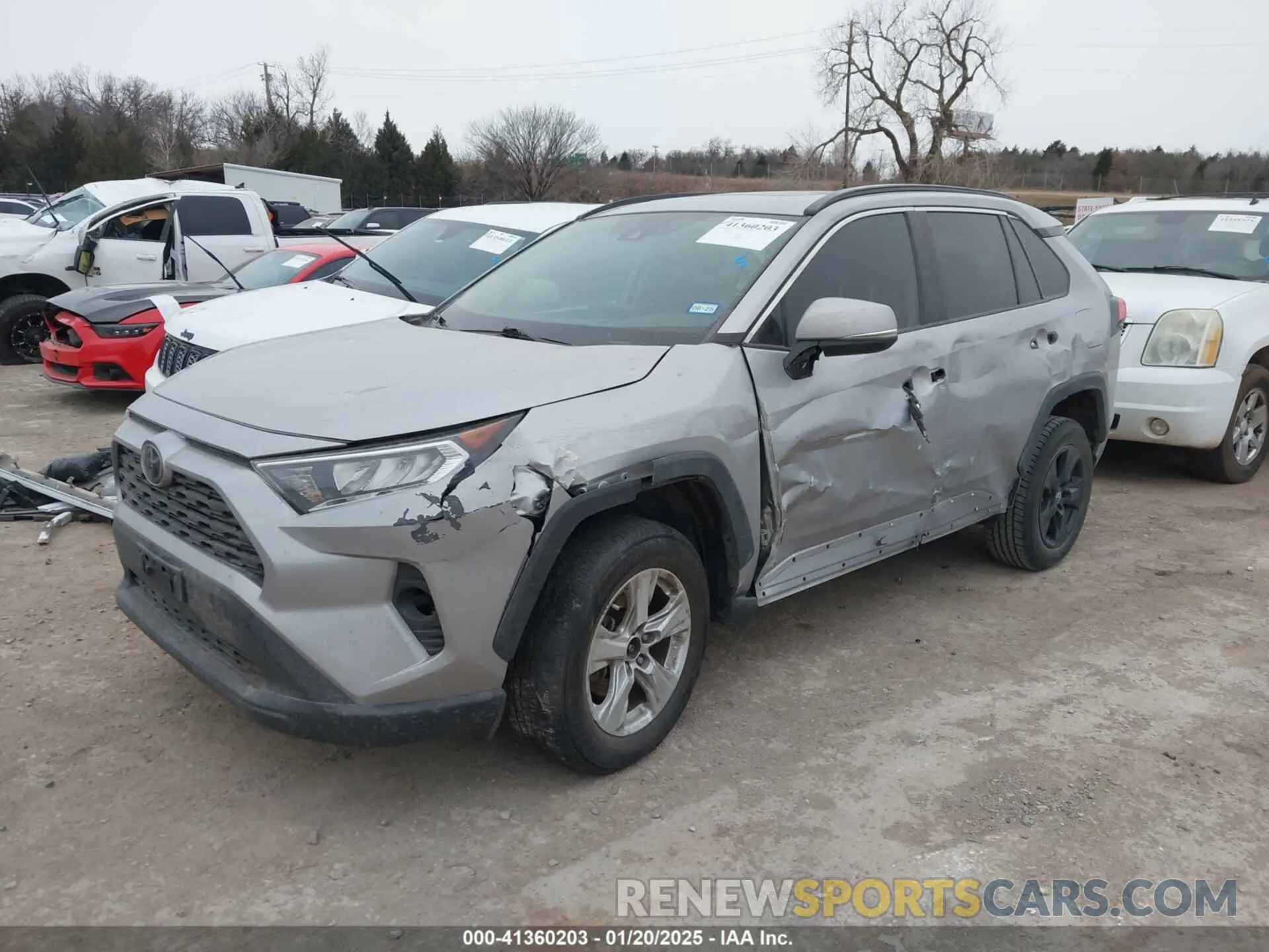 2 fotografías del automóvil dañado 2T3W1RFV3KC032794 TOYOTA RAV4 2019