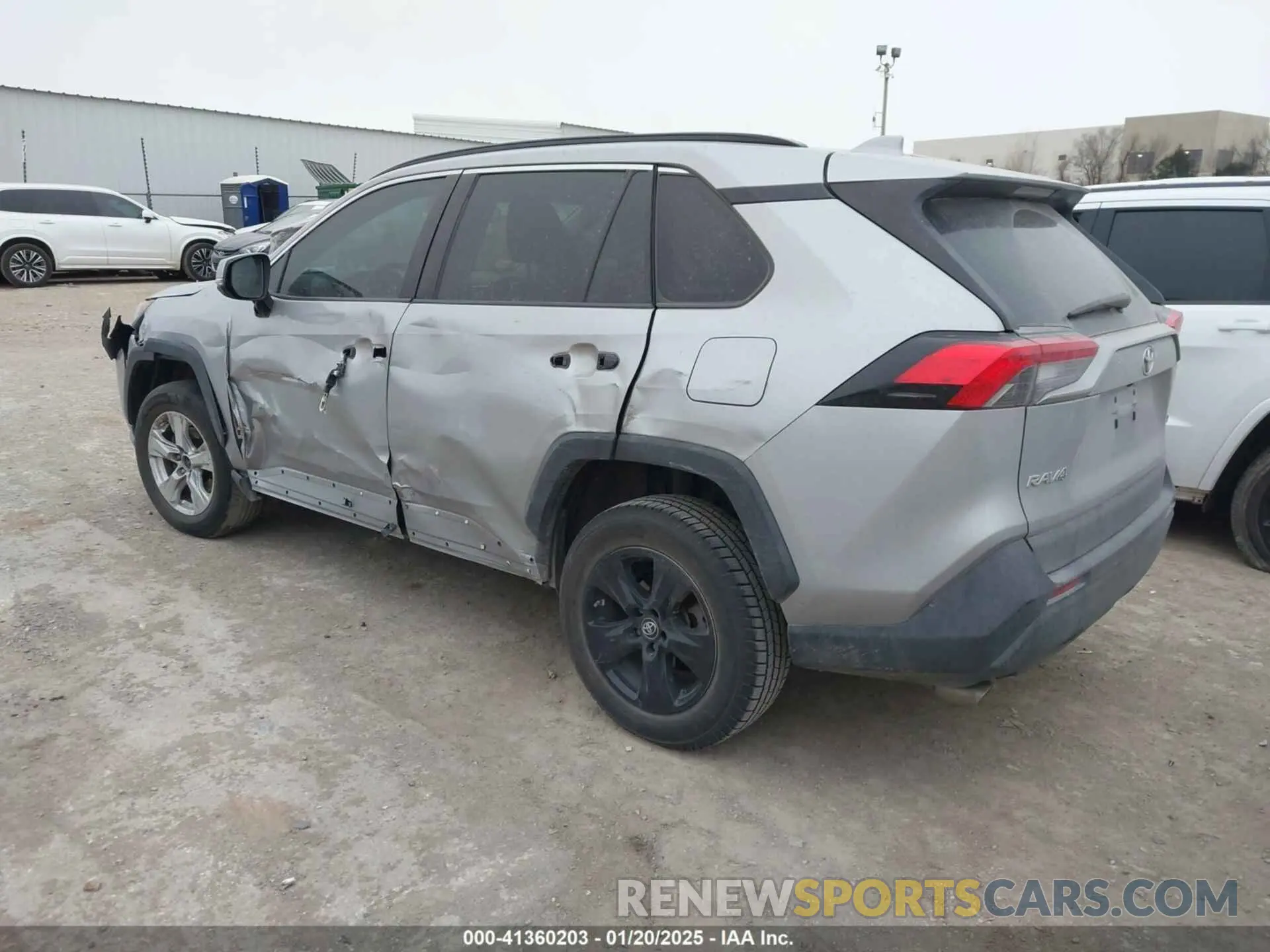 3 fotografías del automóvil dañado 2T3W1RFV3KC032794 TOYOTA RAV4 2019