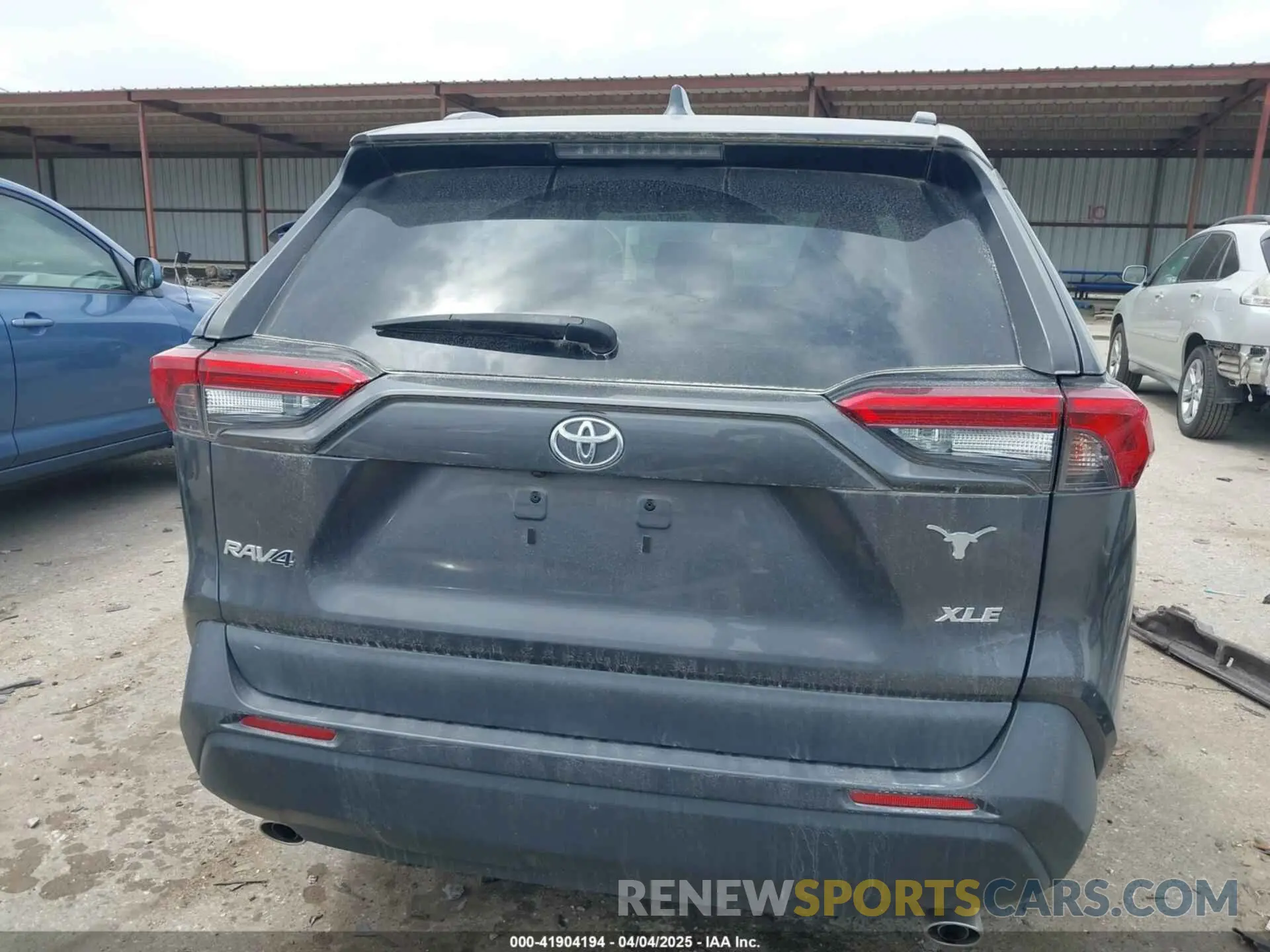 17 fotografías del automóvil dañado 2T3W1RFV4KW009927 TOYOTA RAV4 2019