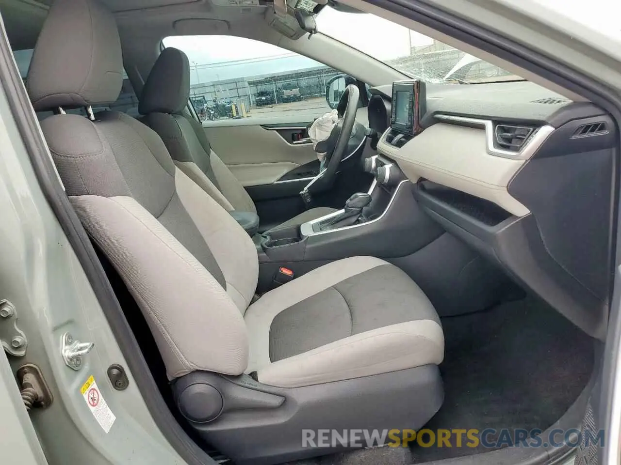 7 fotografías del automóvil dañado 2T3W1RFV4KW016070 TOYOTA RAV4 2019