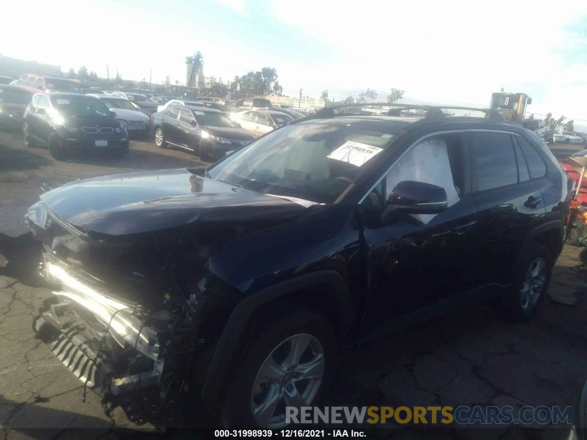 2 fotografías del automóvil dañado 2T3W1RFV4KW028767 TOYOTA RAV4 2019