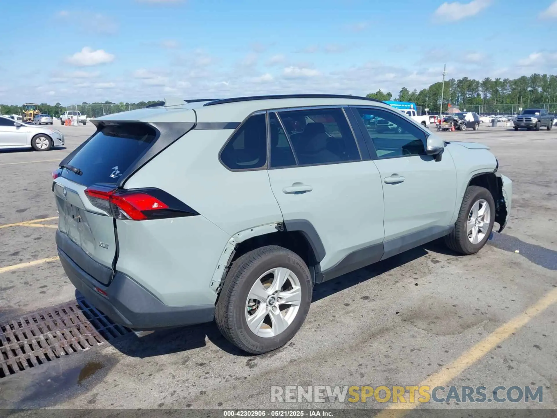 4 fotografías del automóvil dañado 2T3W1RFV4KW057153 TOYOTA RAV4 2019