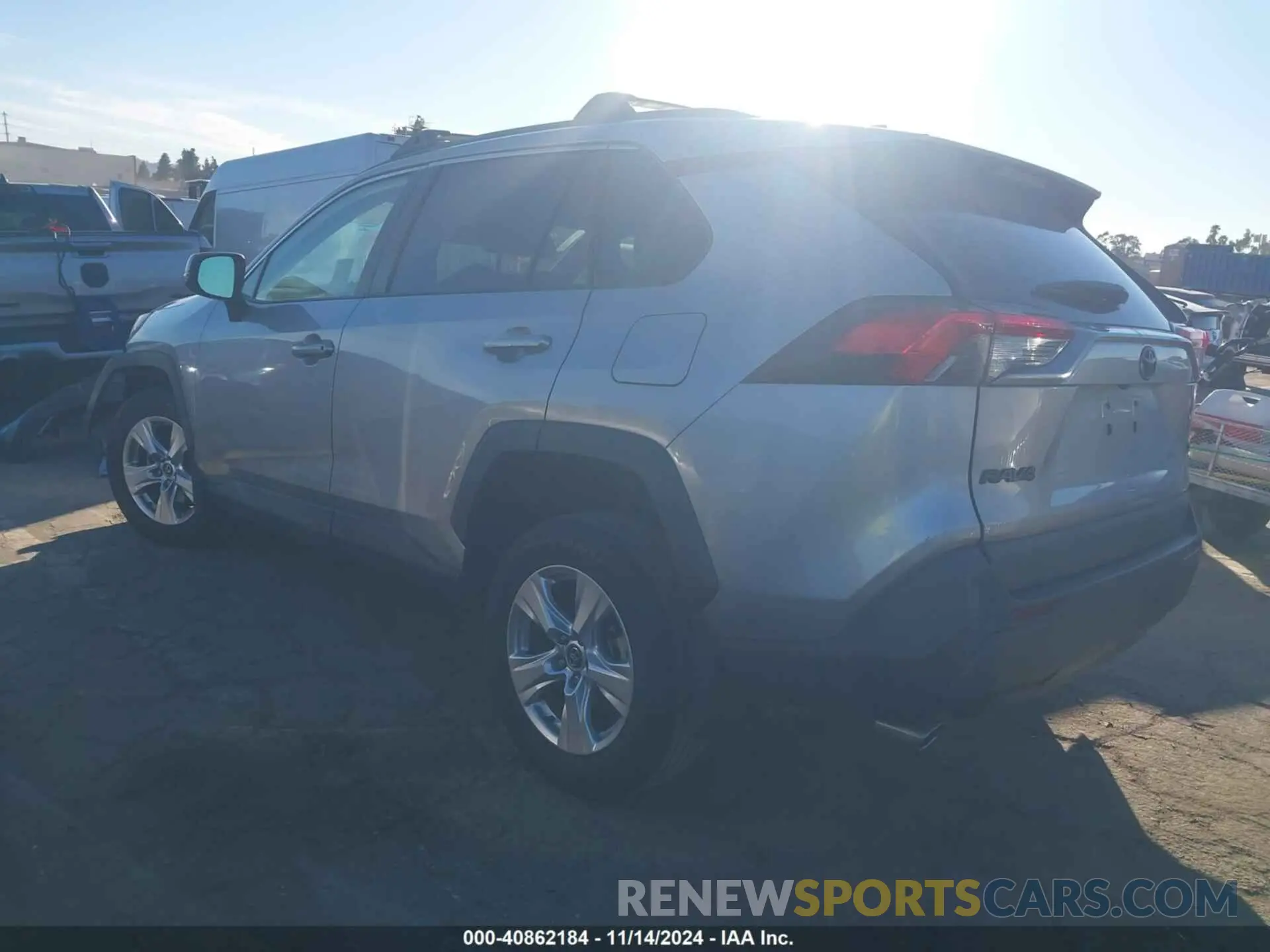 3 fotografías del automóvil dañado 2T3W1RFV5KC027760 TOYOTA RAV4 2019