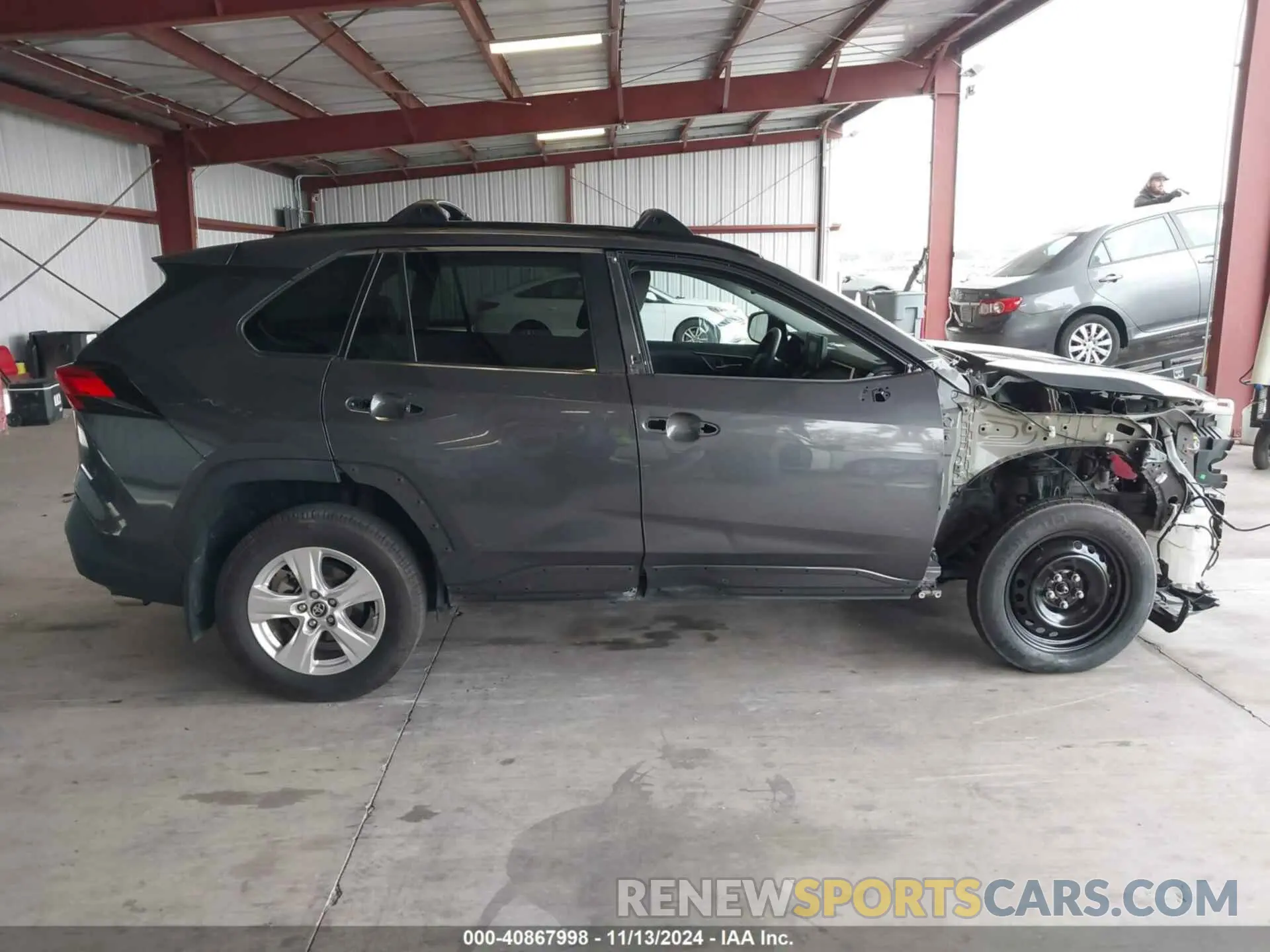 14 fotografías del automóvil dañado 2T3W1RFV5KW042046 TOYOTA RAV4 2019