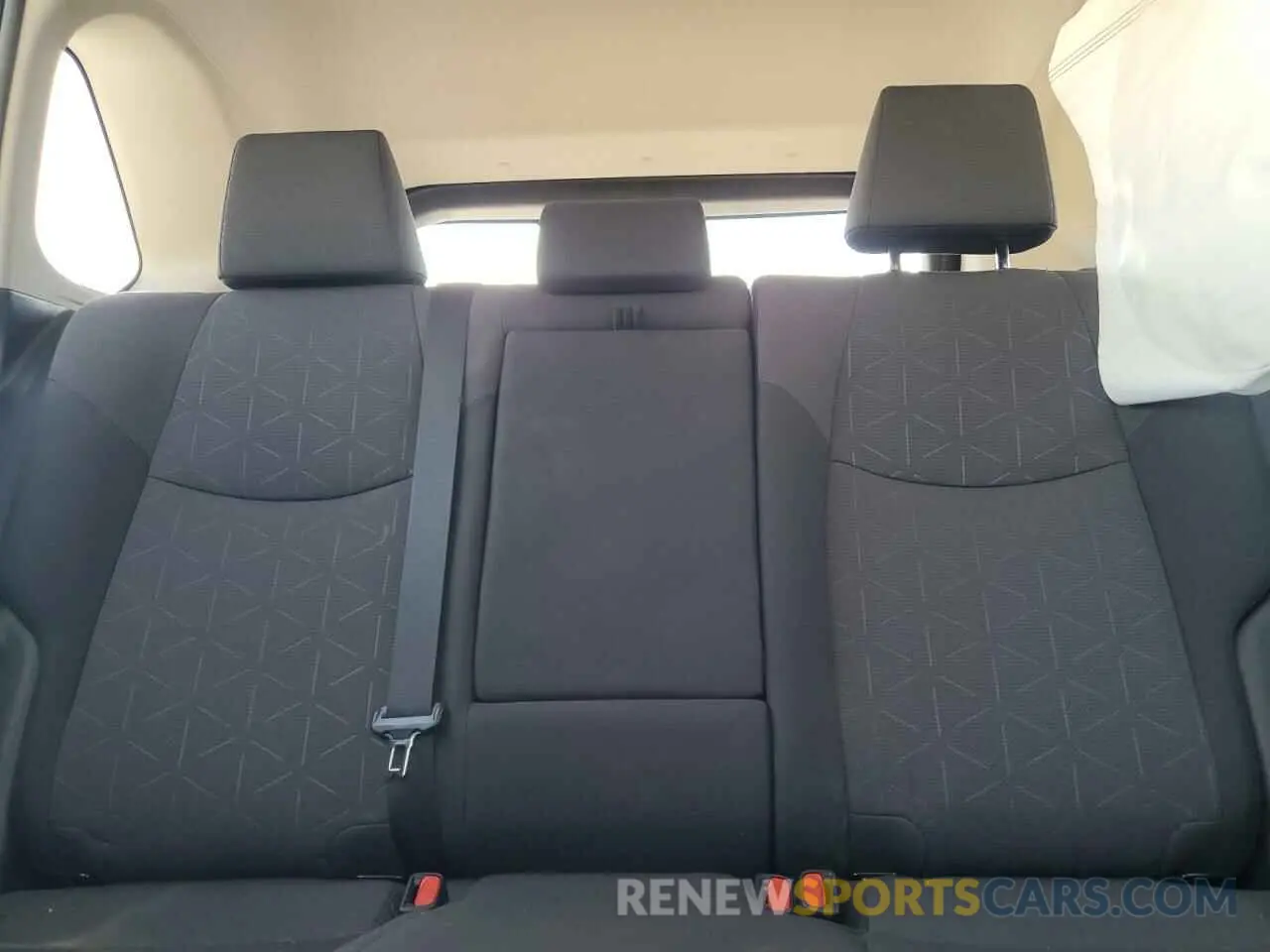 10 fotografías del automóvil dañado 2T3W1RFV6KC023135 TOYOTA RAV4 2019