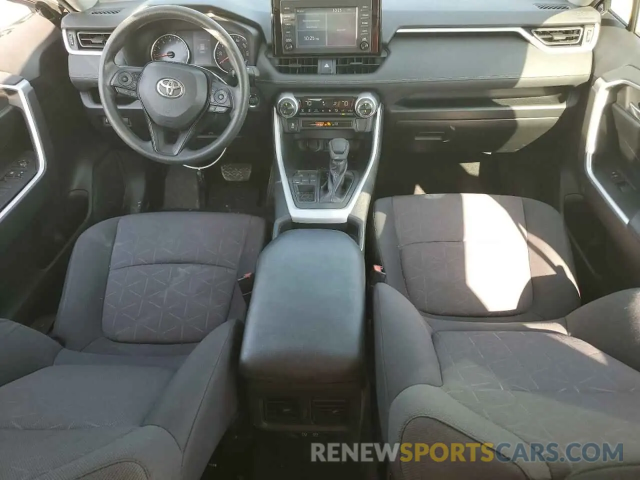 8 fotografías del automóvil dañado 2T3W1RFV6KC023135 TOYOTA RAV4 2019