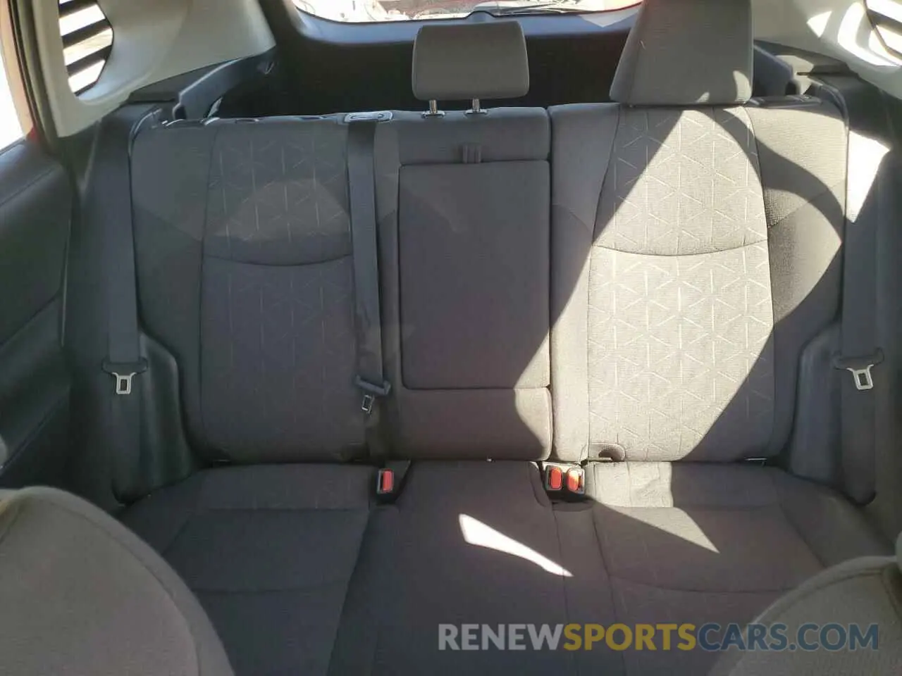 10 fotografías del automóvil dañado 2T3W1RFV7KC002911 TOYOTA RAV4 2019