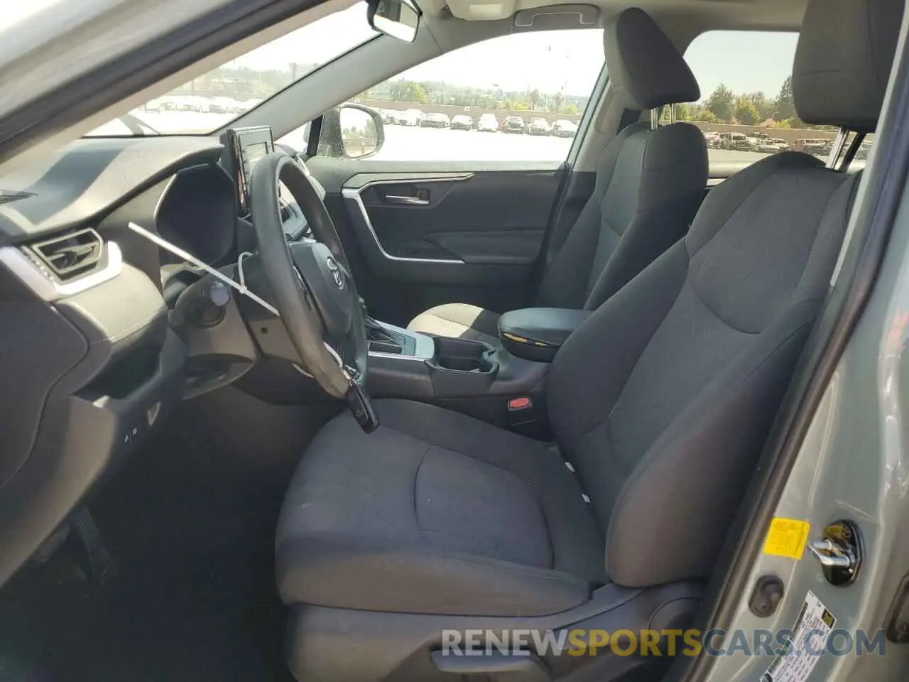 7 fotografías del automóvil dañado 2T3W1RFV7KC025900 TOYOTA RAV4 2019