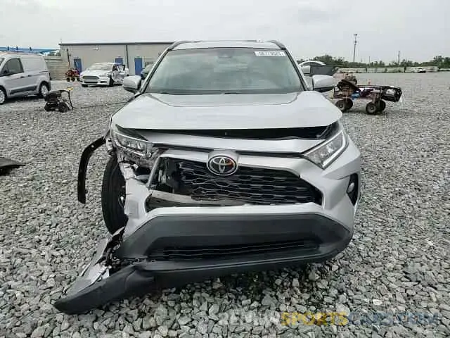 13 fotografías del automóvil dañado 2T3W1RFV7KW030819 TOYOTA RAV4 2019