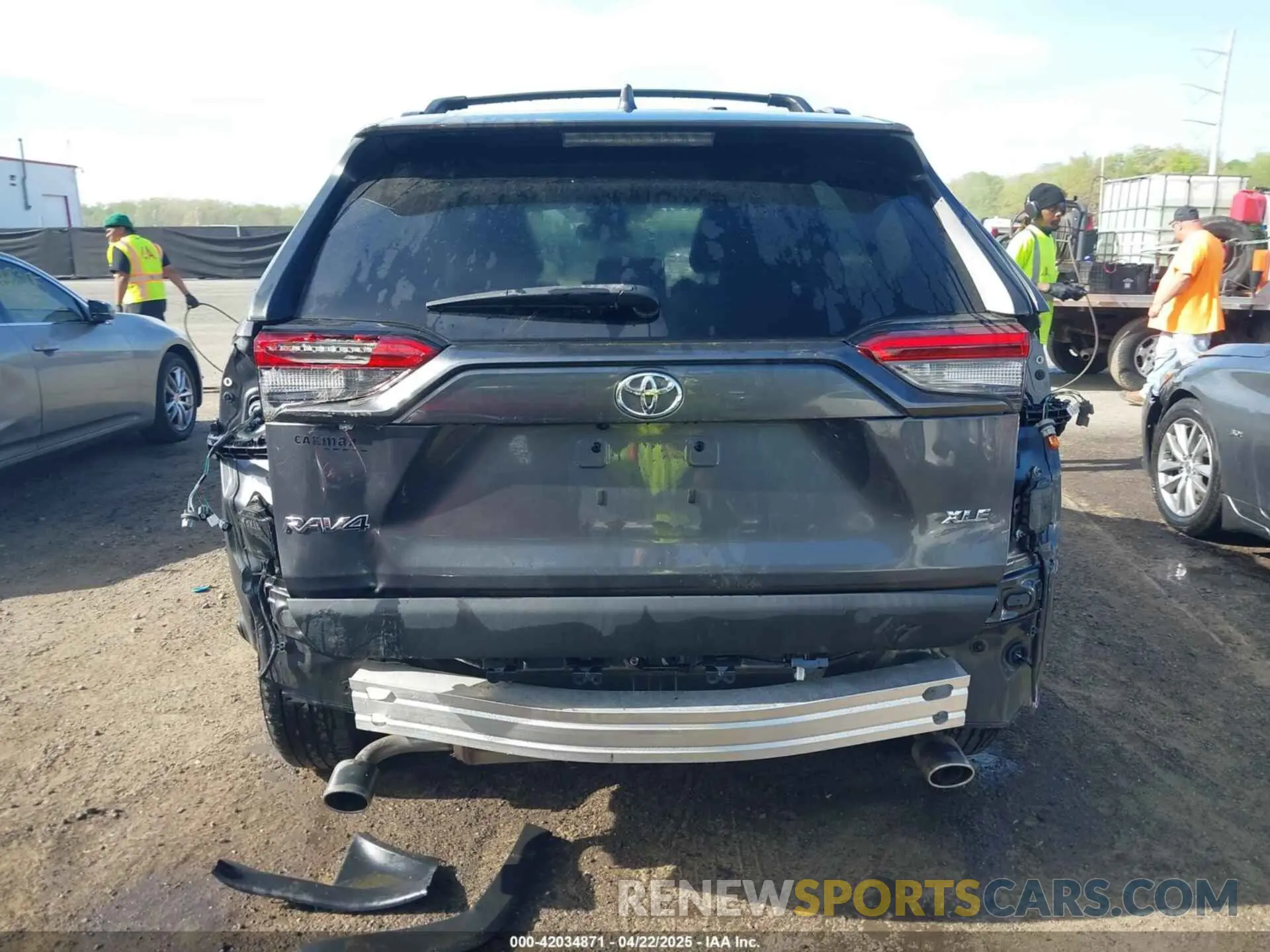 17 fotografías del automóvil dañado 2T3W1RFV8KW004648 TOYOTA RAV4 2019