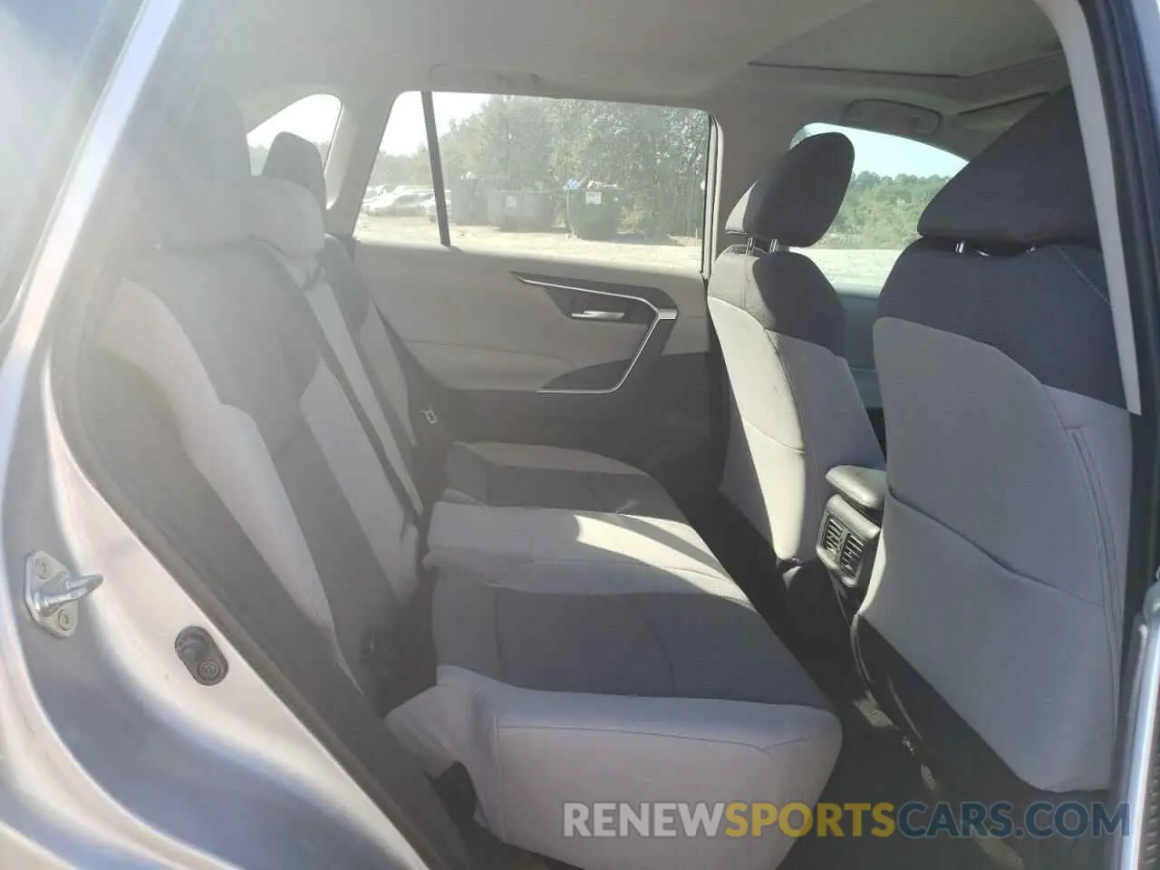 11 fotografías del automóvil dañado 2T3W1RFV8KW029601 TOYOTA RAV4 2019