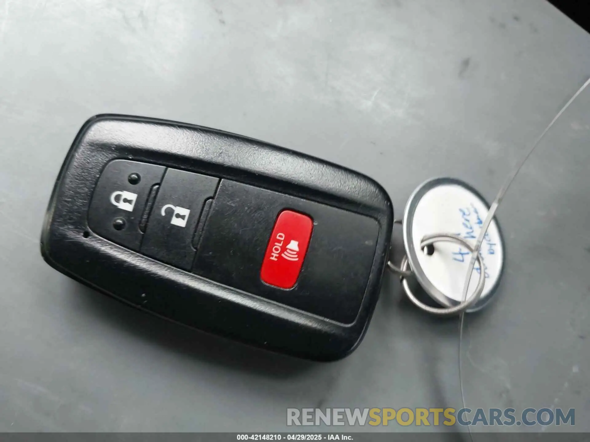 11 fotografías del automóvil dañado 2T3W1RFV8KW030117 TOYOTA RAV4 2019