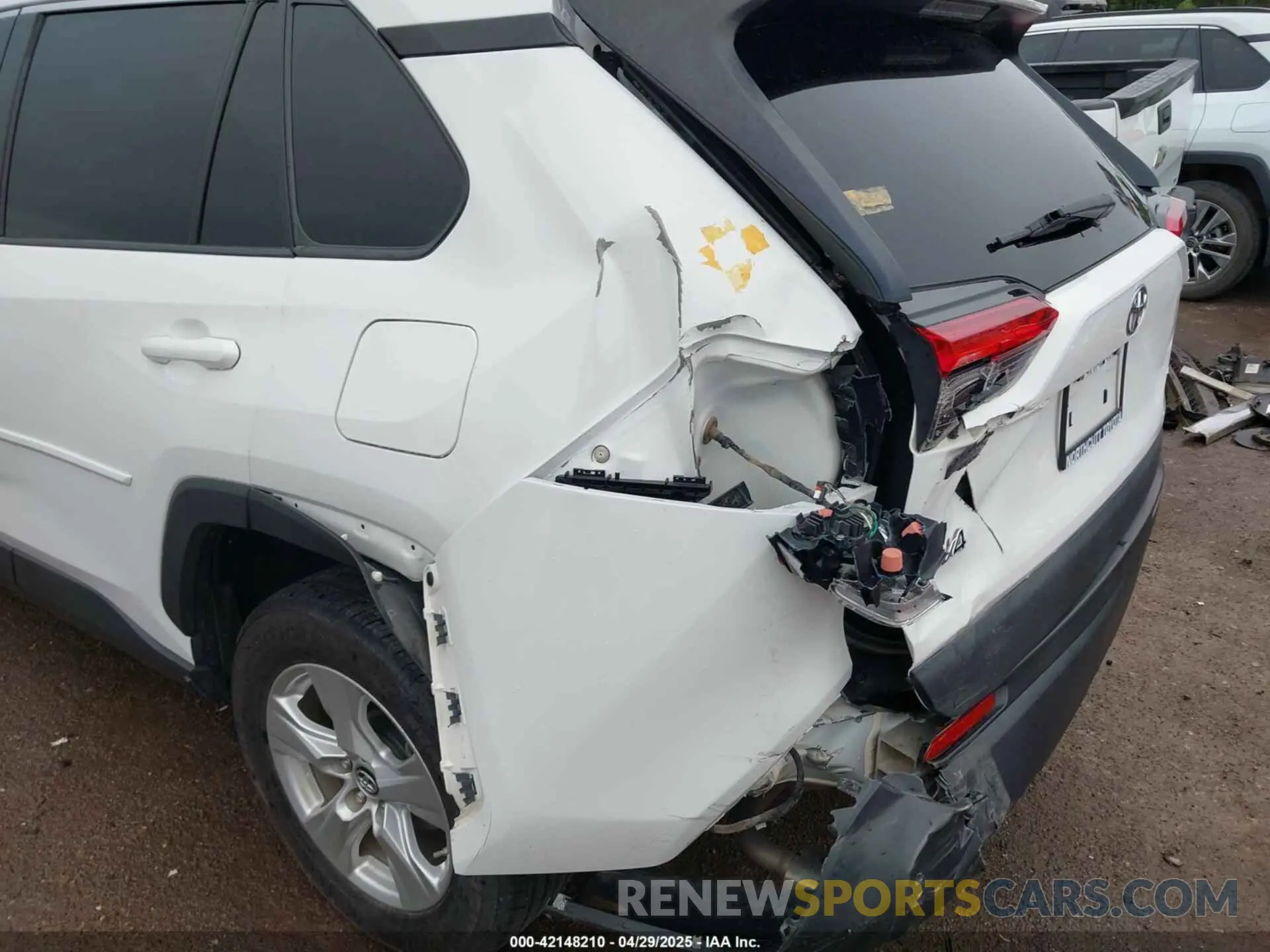 6 fotografías del automóvil dañado 2T3W1RFV8KW030117 TOYOTA RAV4 2019