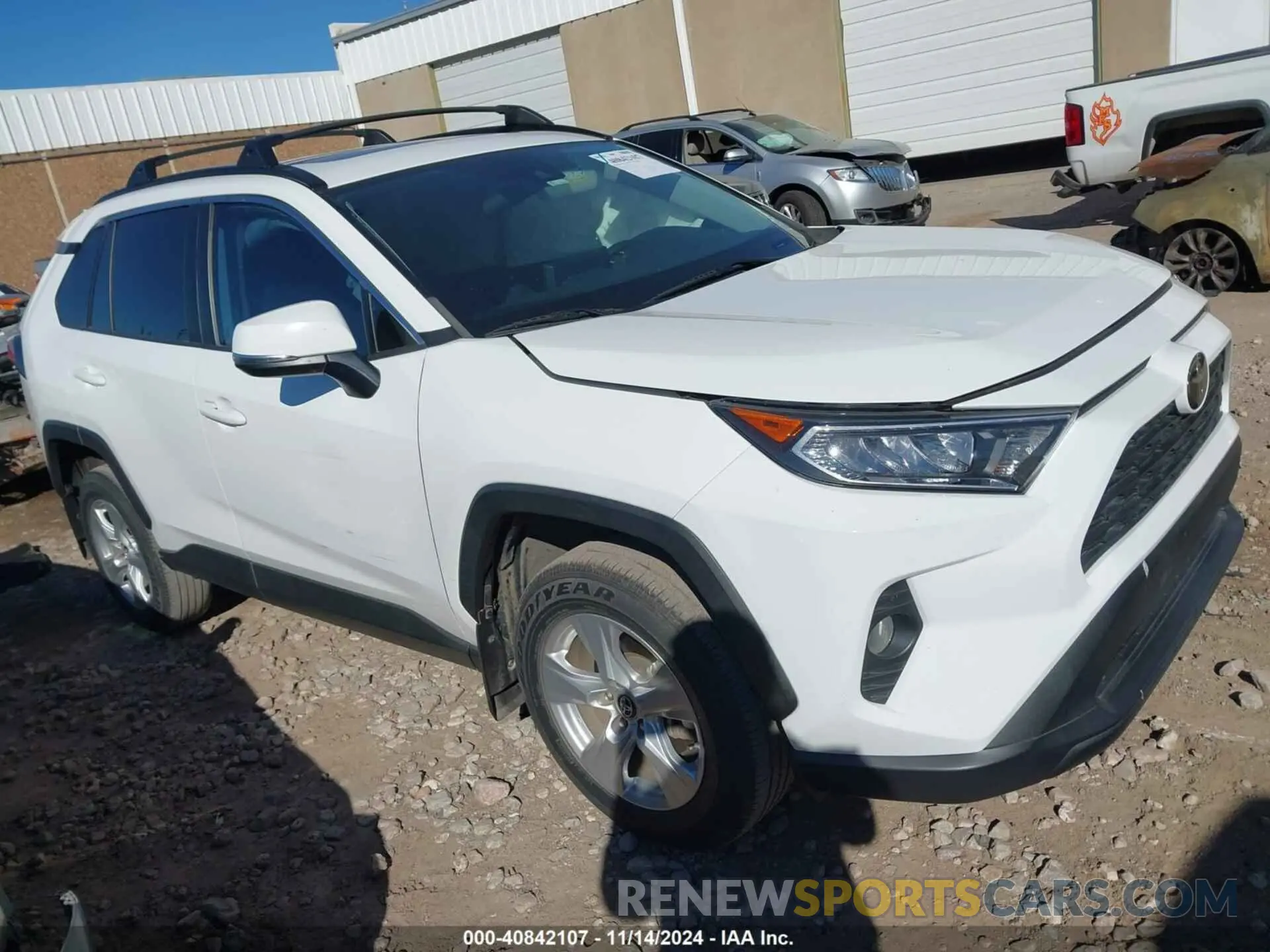 14 fotografías del automóvil dañado 2T3W1RFV8KW031560 TOYOTA RAV4 2019
