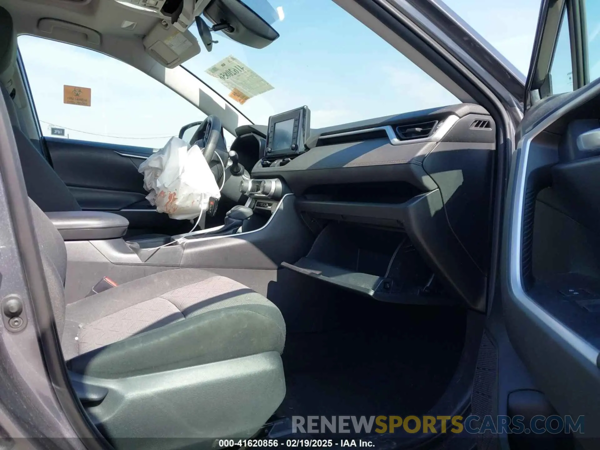 5 fotografías del automóvil dañado 2T3W1RFV8KW049489 TOYOTA RAV4 2019