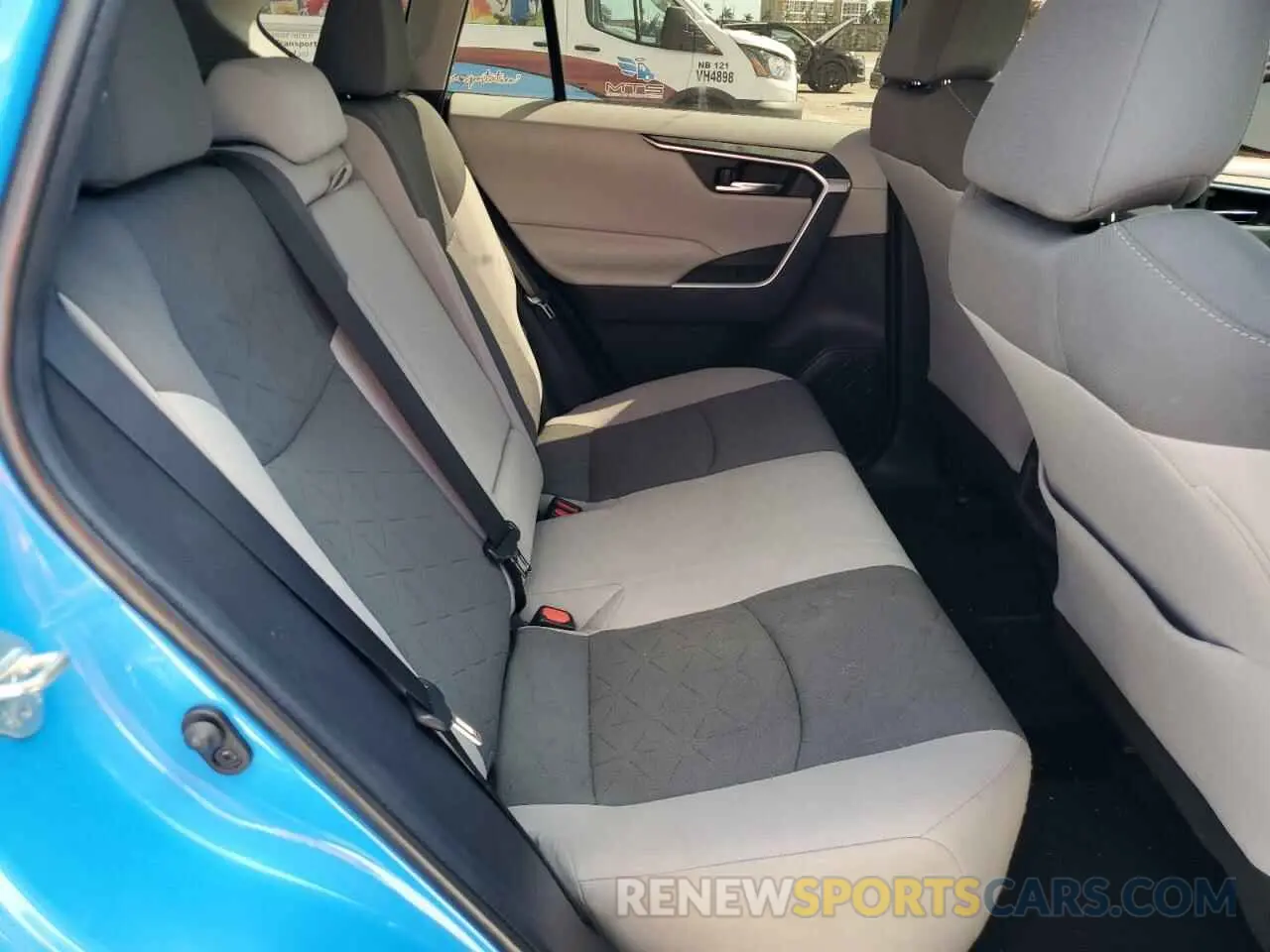 11 fotografías del automóvil dañado 2T3W1RFV9KC023419 TOYOTA RAV4 2019