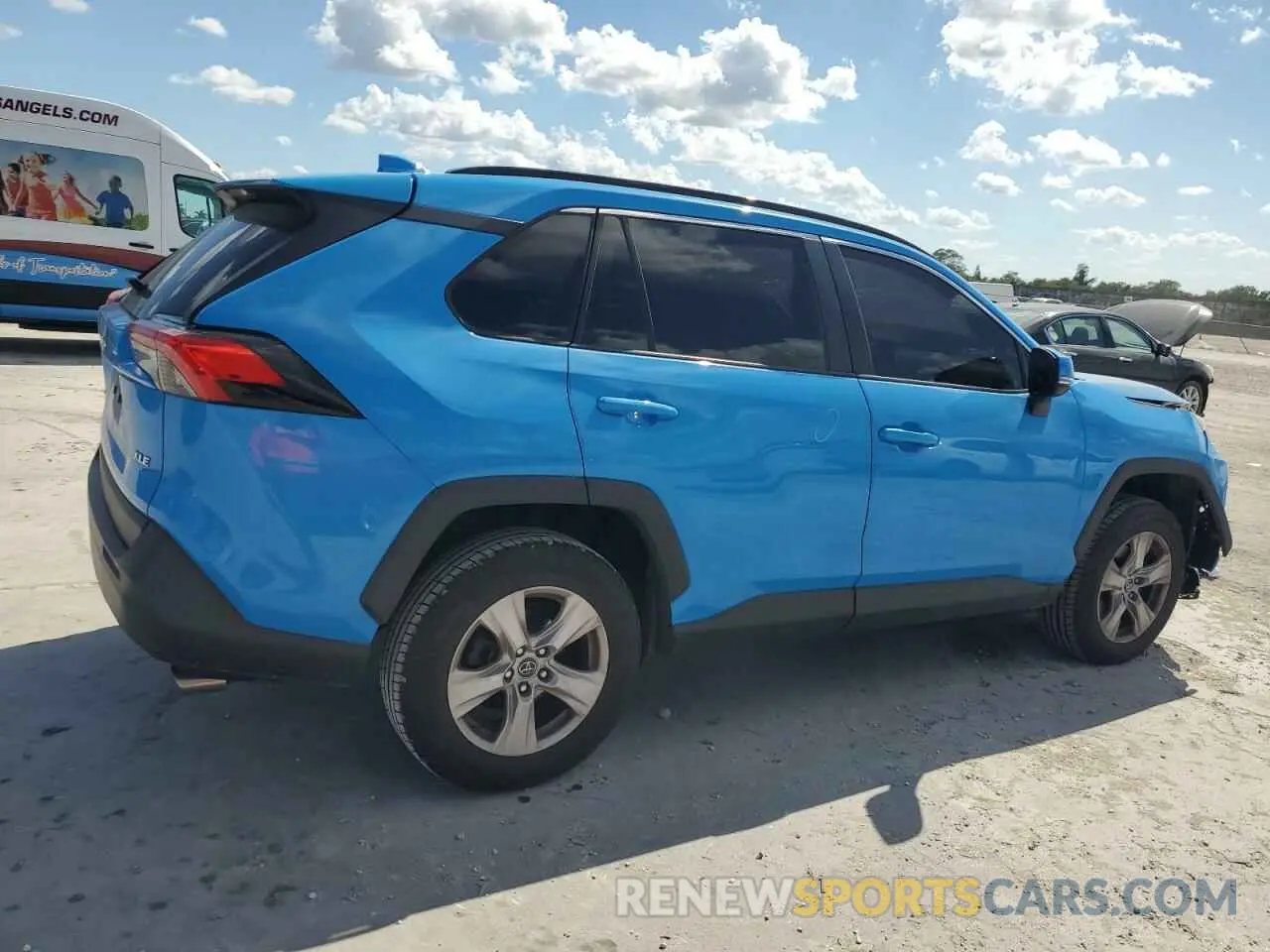 3 fotografías del automóvil dañado 2T3W1RFV9KC023419 TOYOTA RAV4 2019
