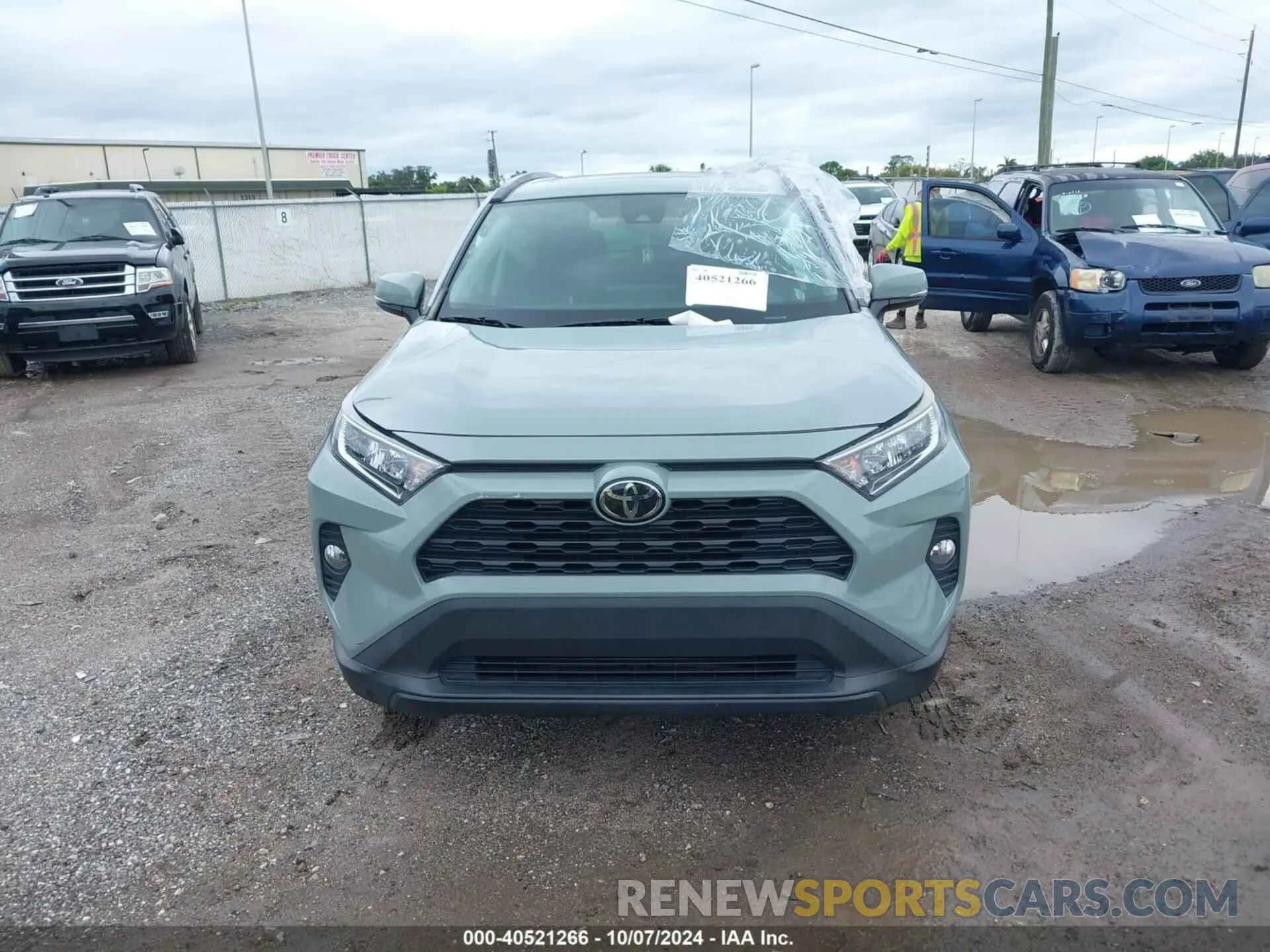 12 fotografías del automóvil dañado 2T3W1RFV9KW037691 TOYOTA RAV4 2019