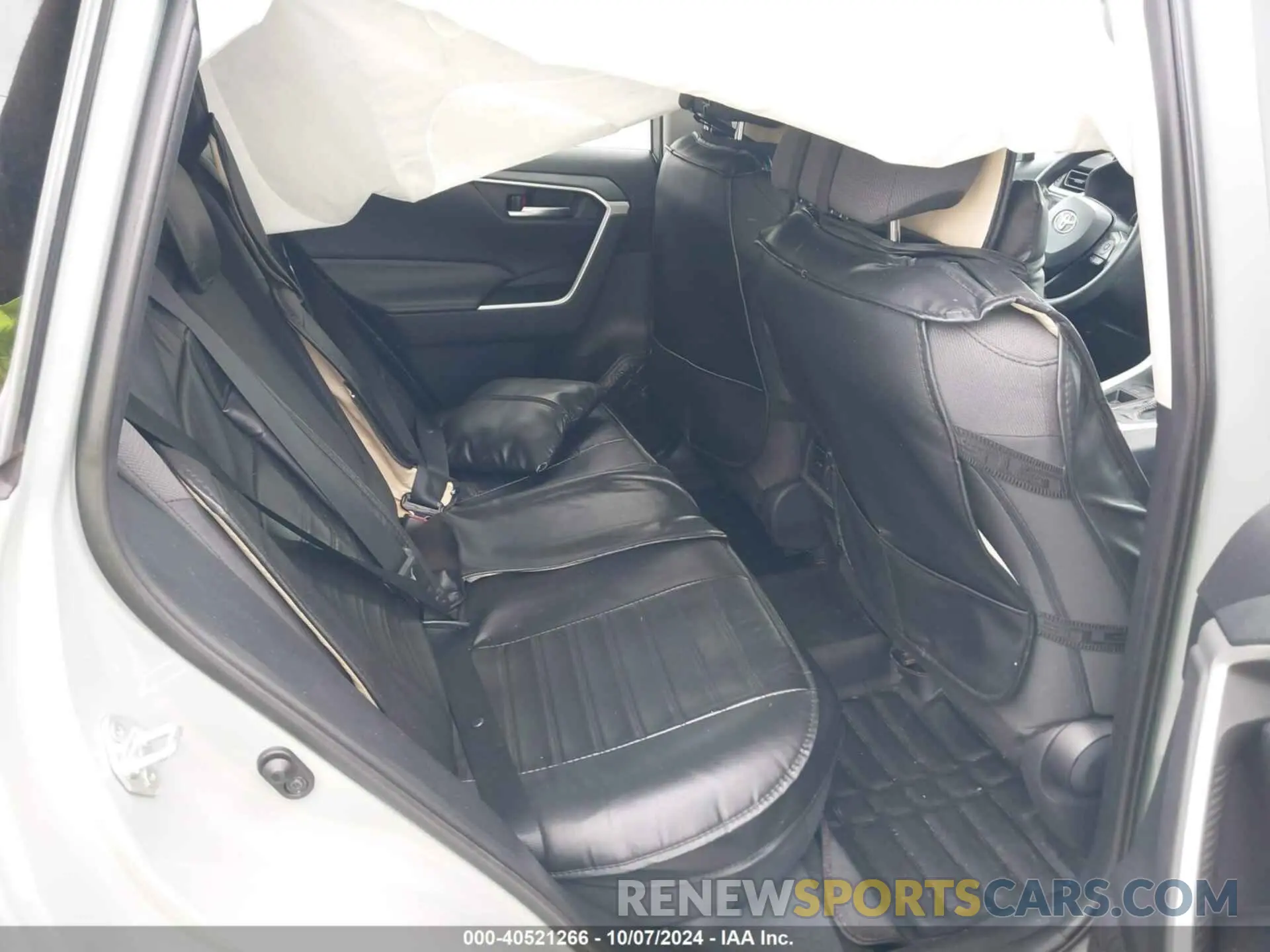 8 fotografías del automóvil dañado 2T3W1RFV9KW037691 TOYOTA RAV4 2019