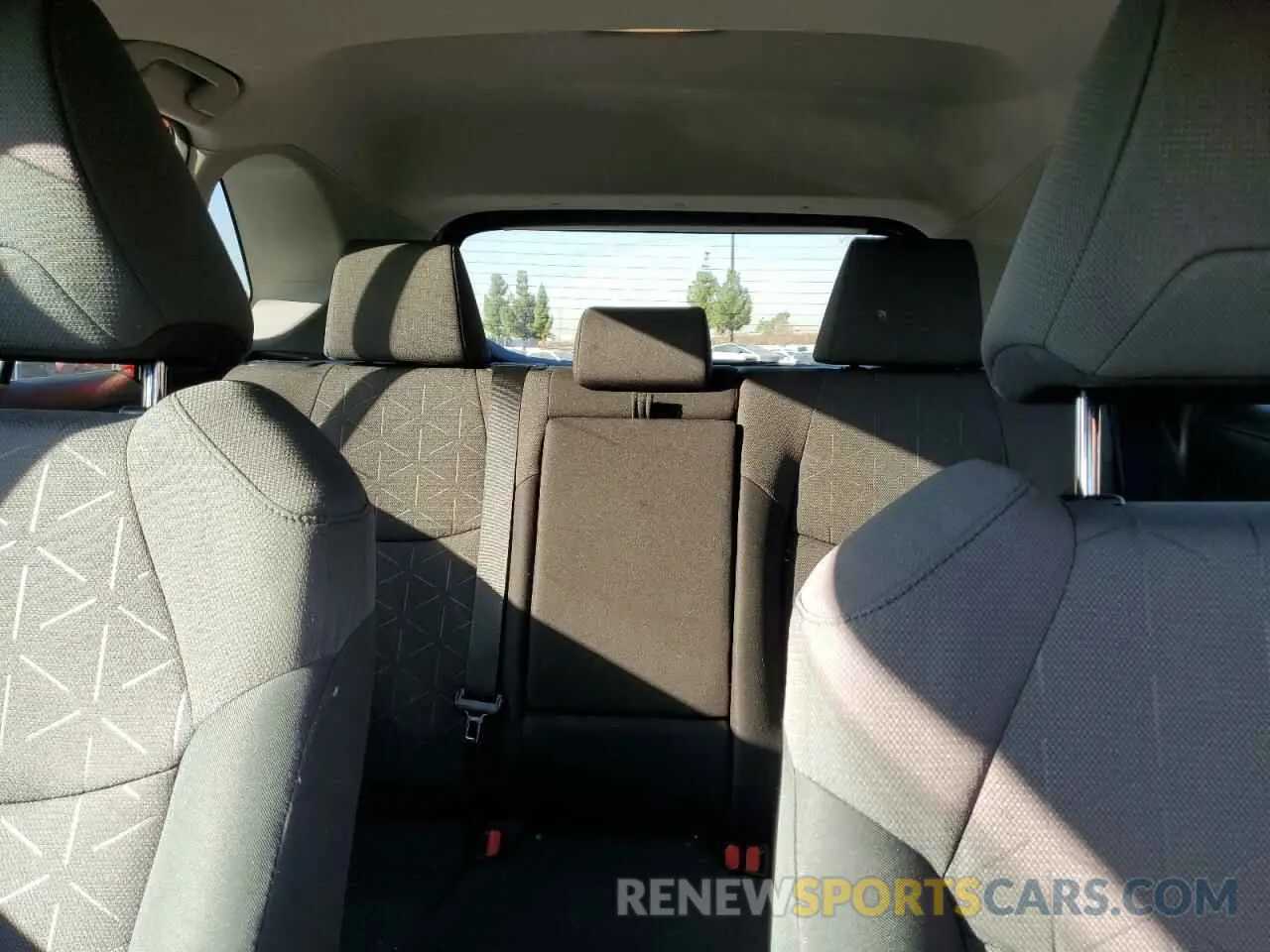 10 fotografías del automóvil dañado 2T3W1RFV9KW049095 TOYOTA RAV4 2019