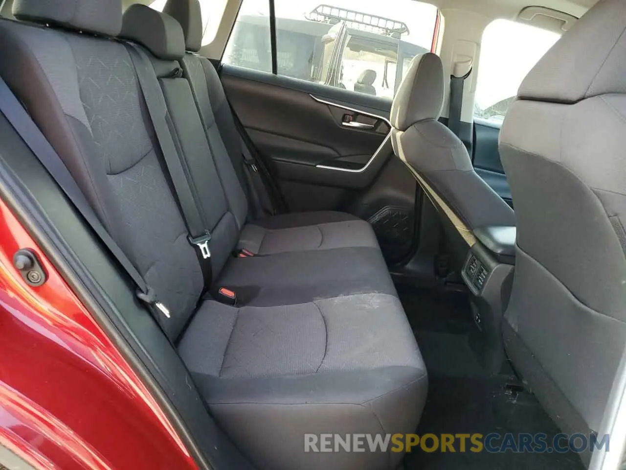 11 fotografías del automóvil dañado 2T3W1RFV9KW051624 TOYOTA RAV4 2019