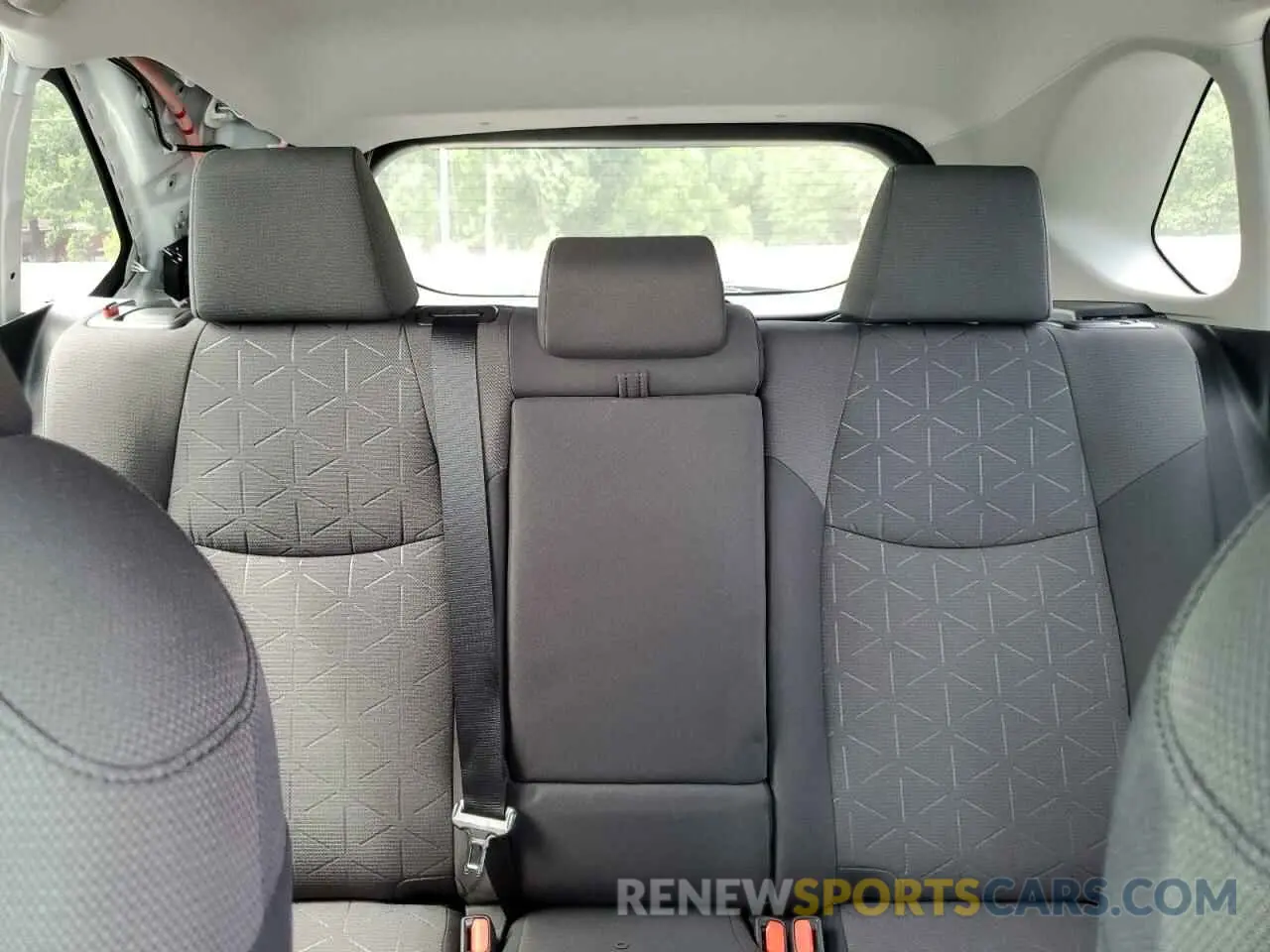 10 fotografías del automóvil dañado 2T3W1RFVXKC017757 TOYOTA RAV4 2019