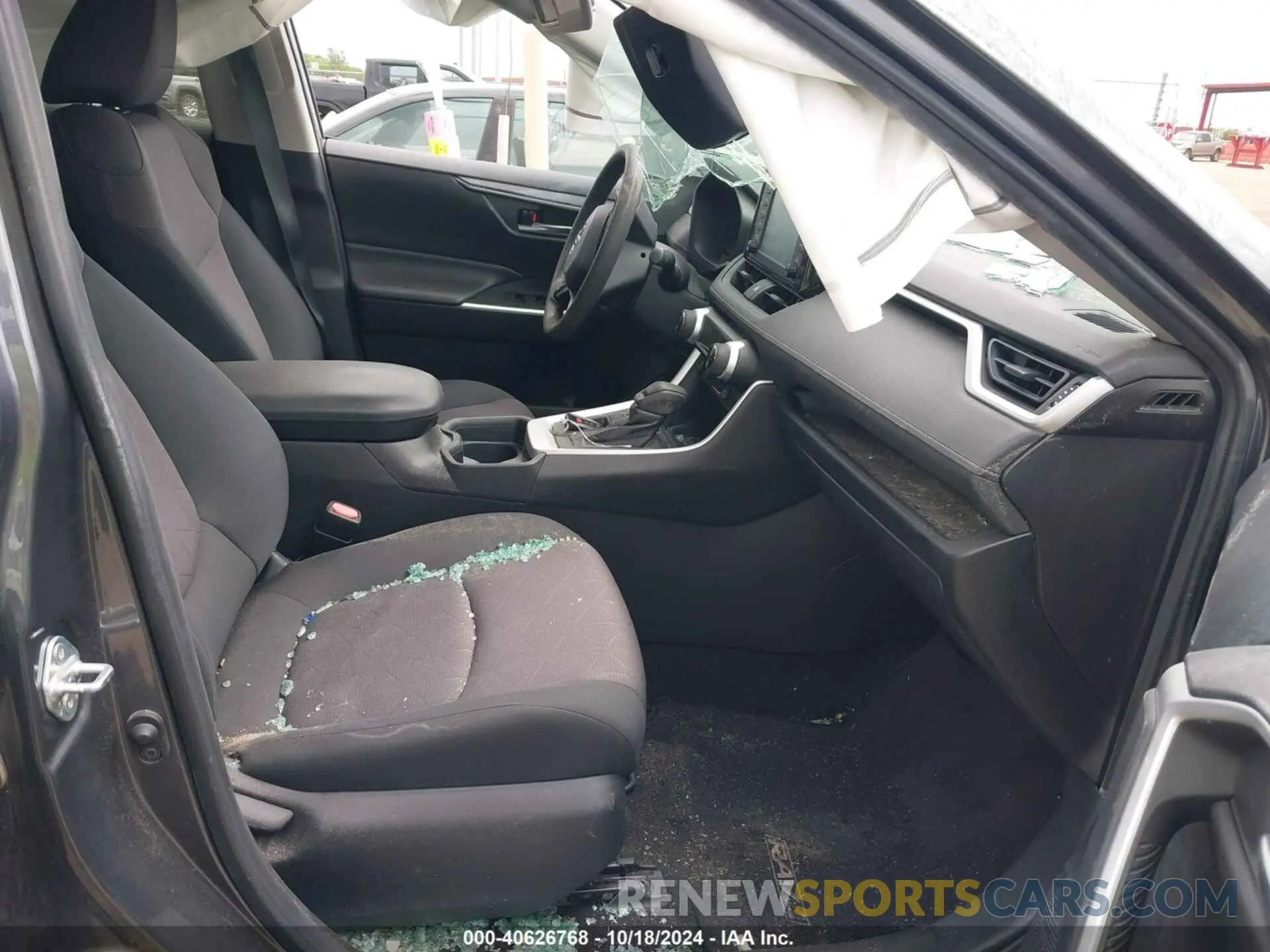 5 fotografías del automóvil dañado 2T3W1RFVXKC031514 TOYOTA RAV4 2019