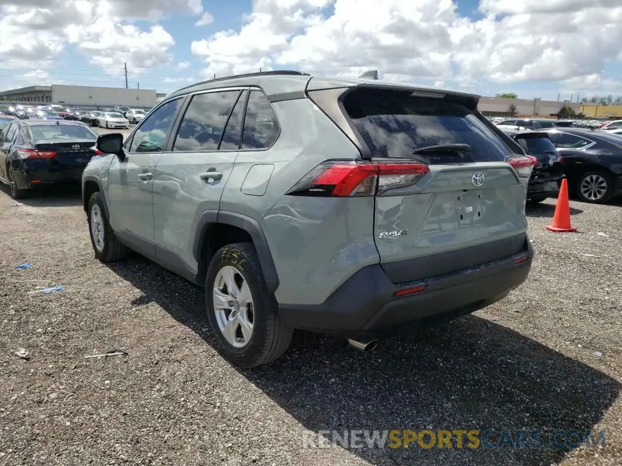 3 fotografías del automóvil dañado 2T3W1RFVXKW001914 TOYOTA RAV4 2019