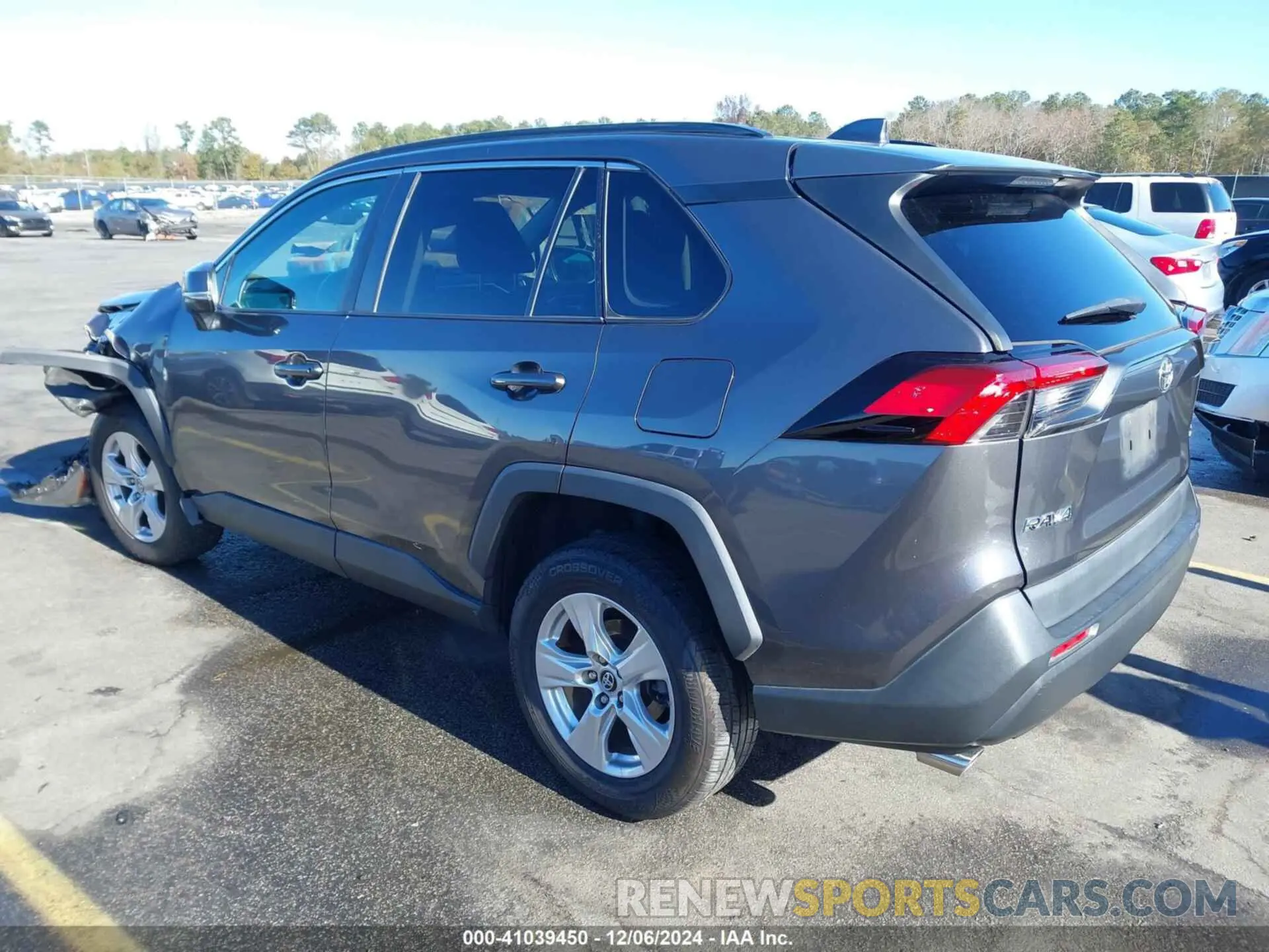 3 fotografías del automóvil dañado 2T3W1RFVXKW002884 TOYOTA RAV4 2019