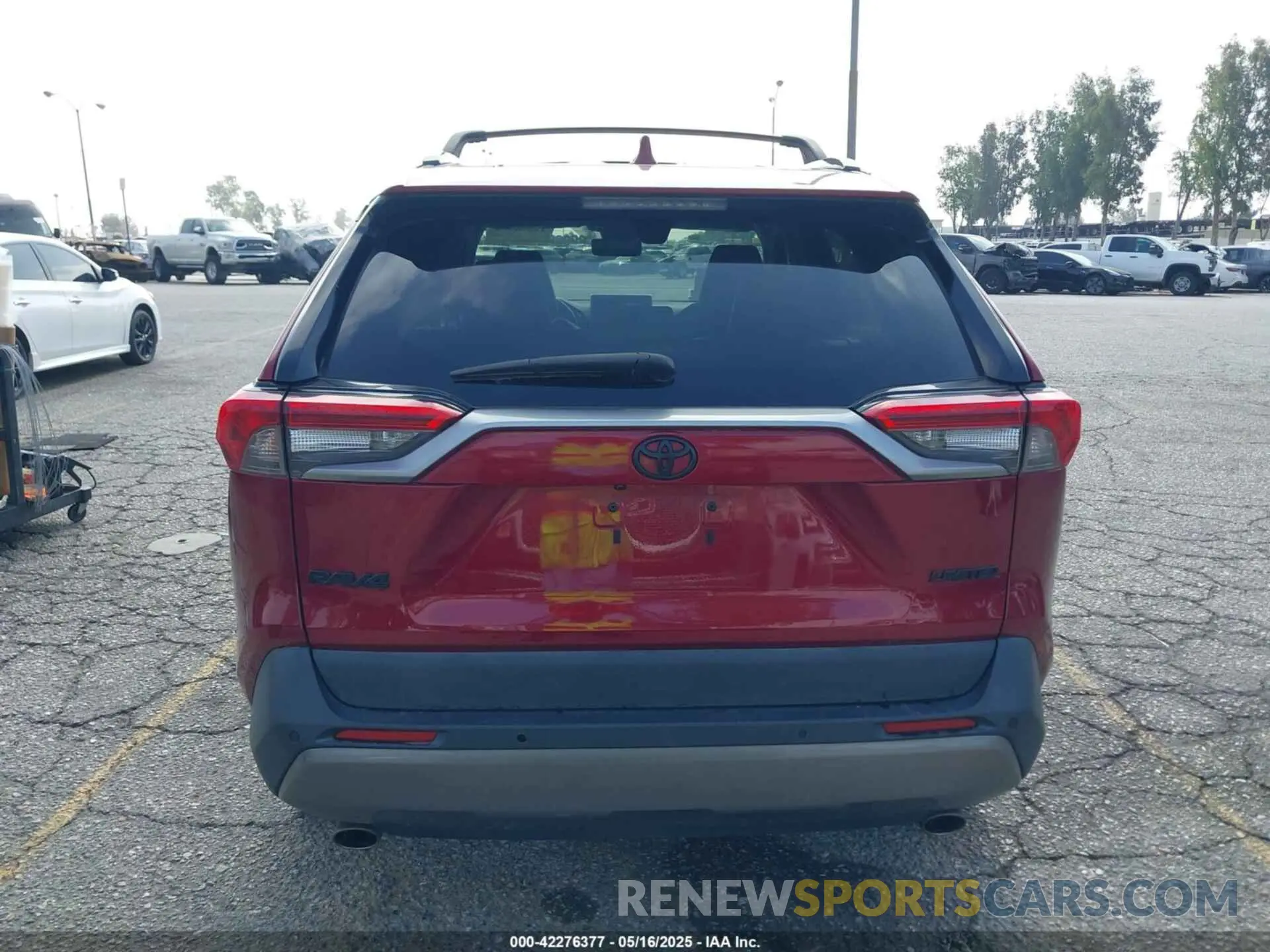 16 fotografías del automóvil dañado 2T3Y1RFV1KC019924 TOYOTA RAV4 2019