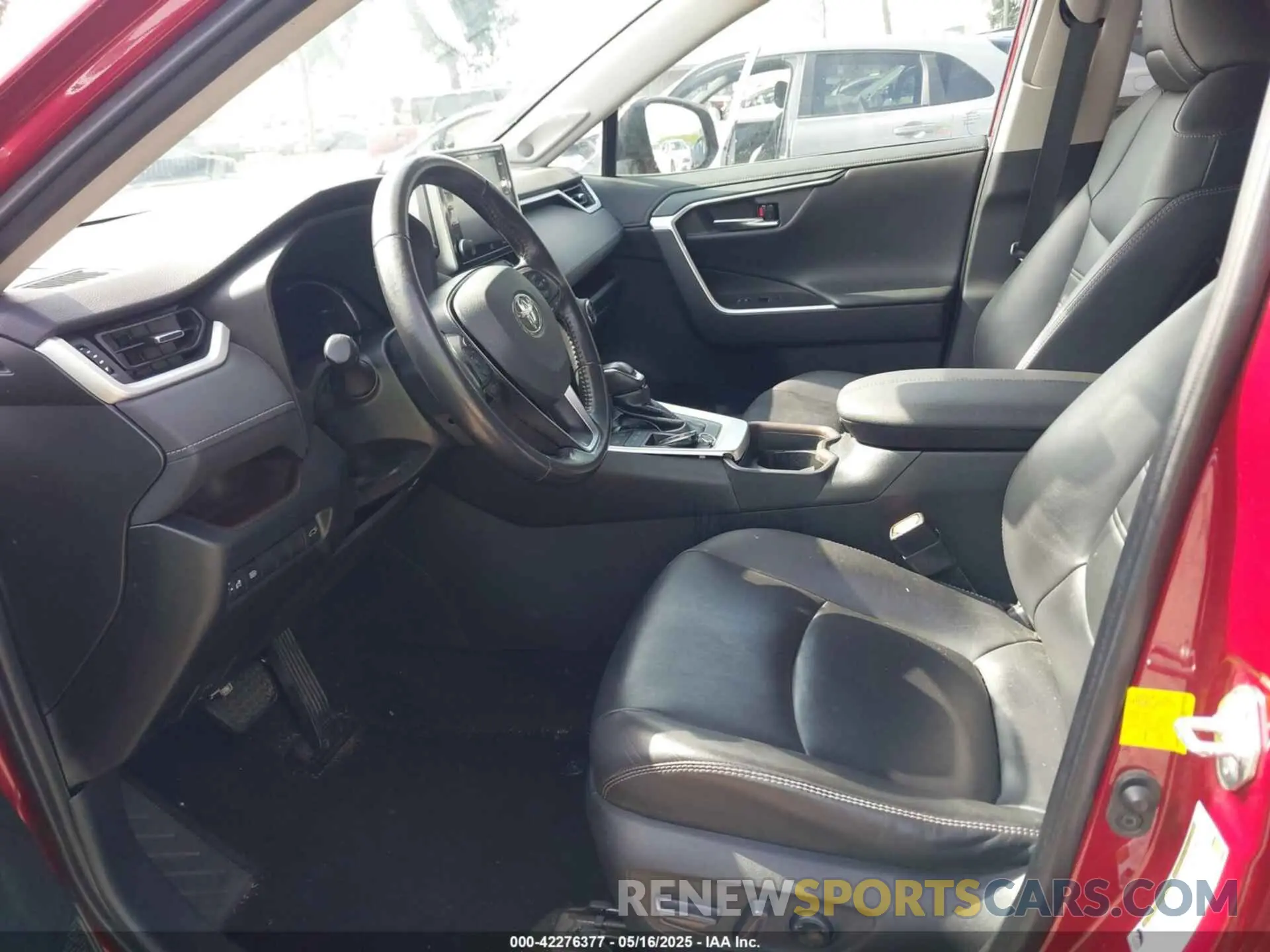 5 fotografías del automóvil dañado 2T3Y1RFV1KC019924 TOYOTA RAV4 2019
