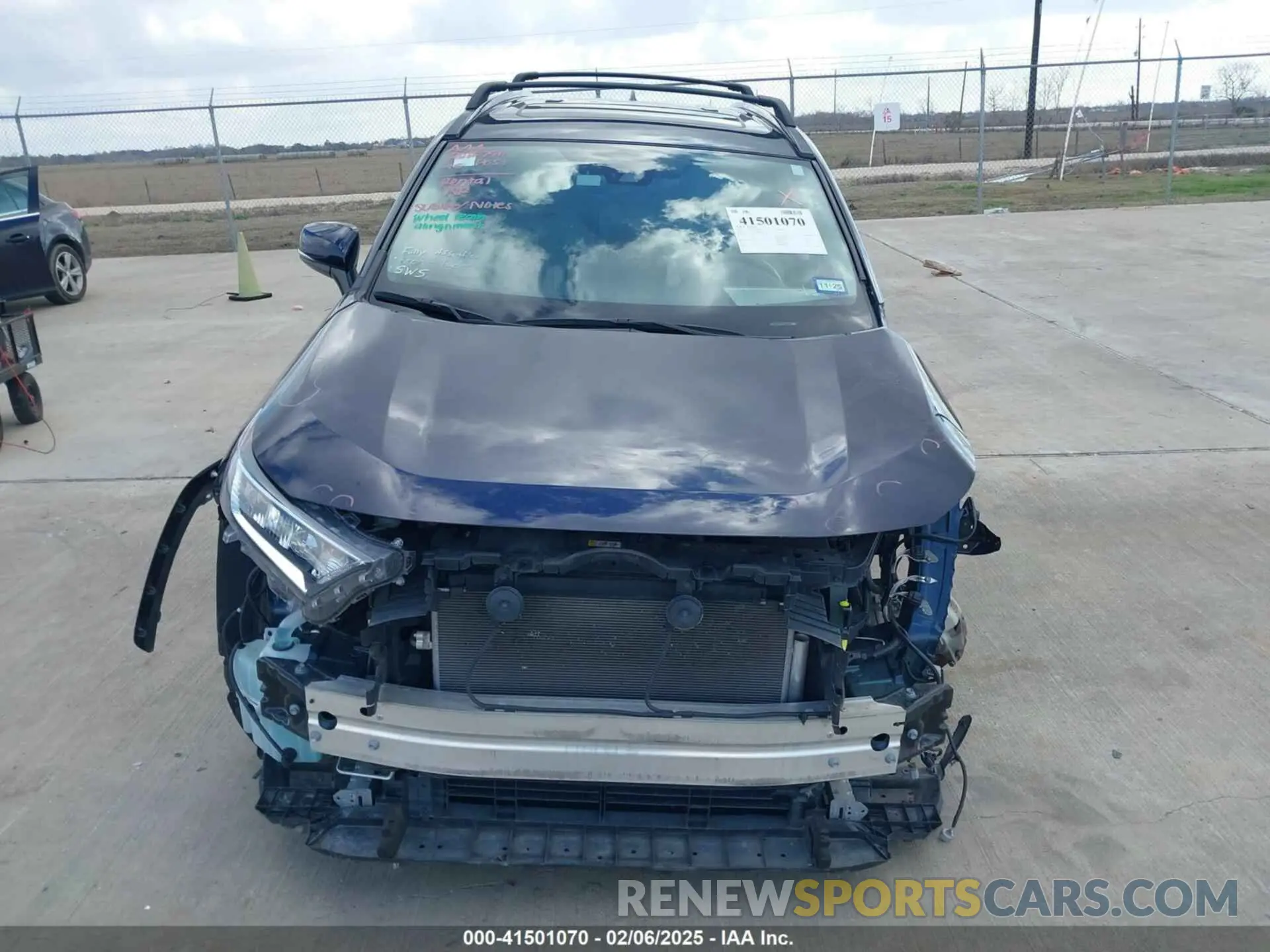 12 fotografías del automóvil dañado 2T3Y1RFV5KW031847 TOYOTA RAV4 2019