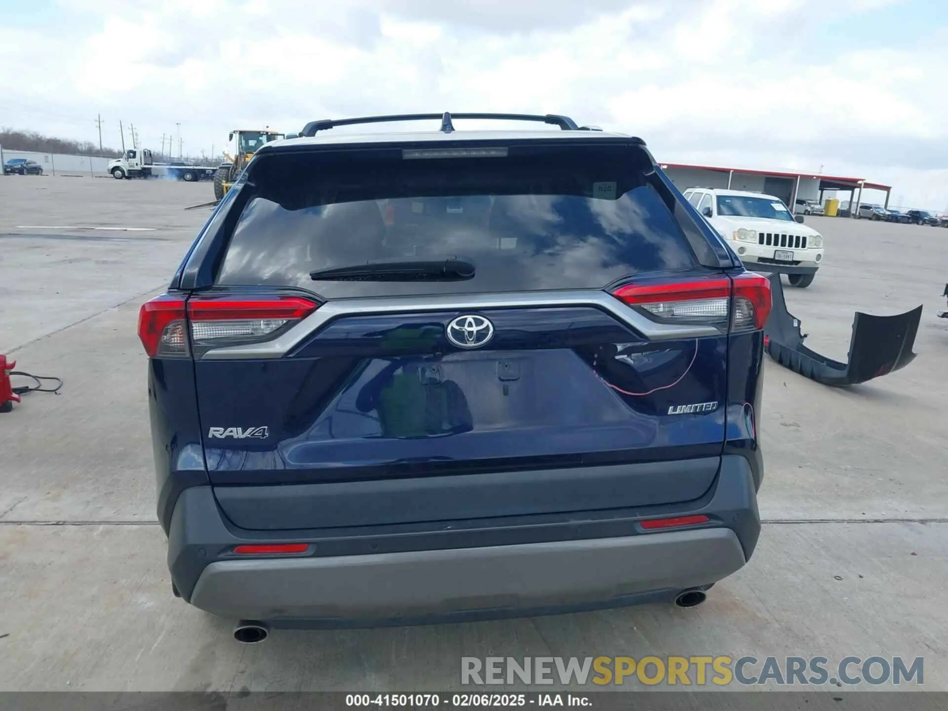 16 fotografías del automóvil dañado 2T3Y1RFV5KW031847 TOYOTA RAV4 2019