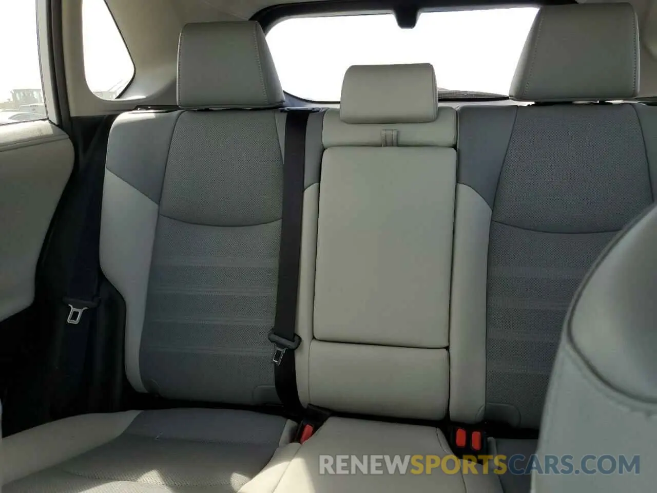 10 fotografías del automóvil dañado 2T3Y1RFV6KW027208 TOYOTA RAV4 2019