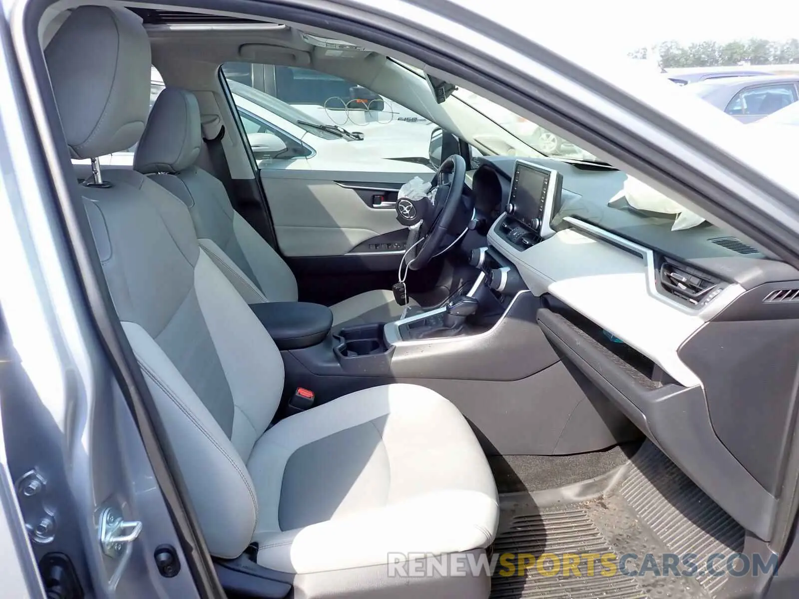5 fotografías del automóvil dañado JTMA1RFV0KD026991 TOYOTA RAV4 2019