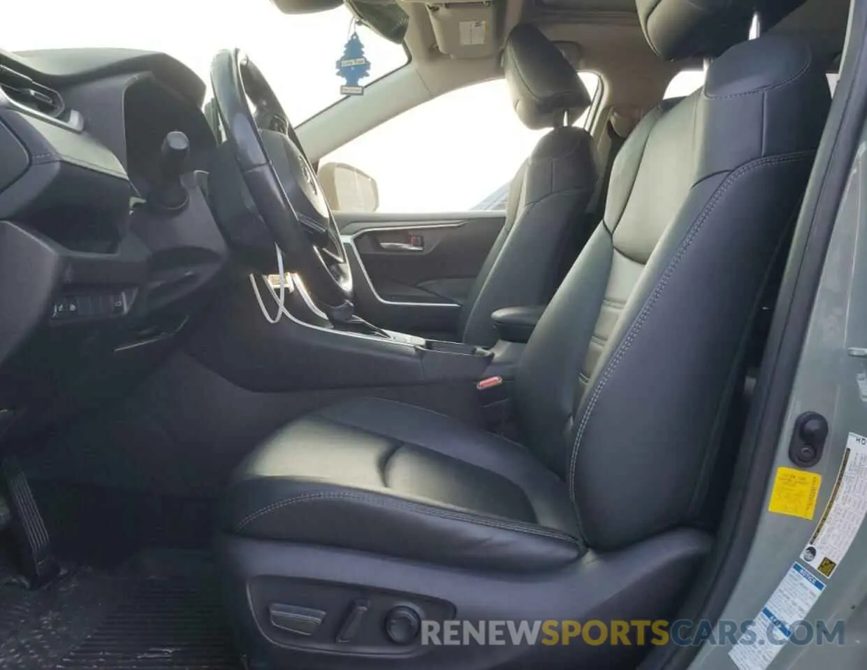 7 fotografías del automóvil dañado JTMA1RFV4KD033359 TOYOTA RAV4 2019
