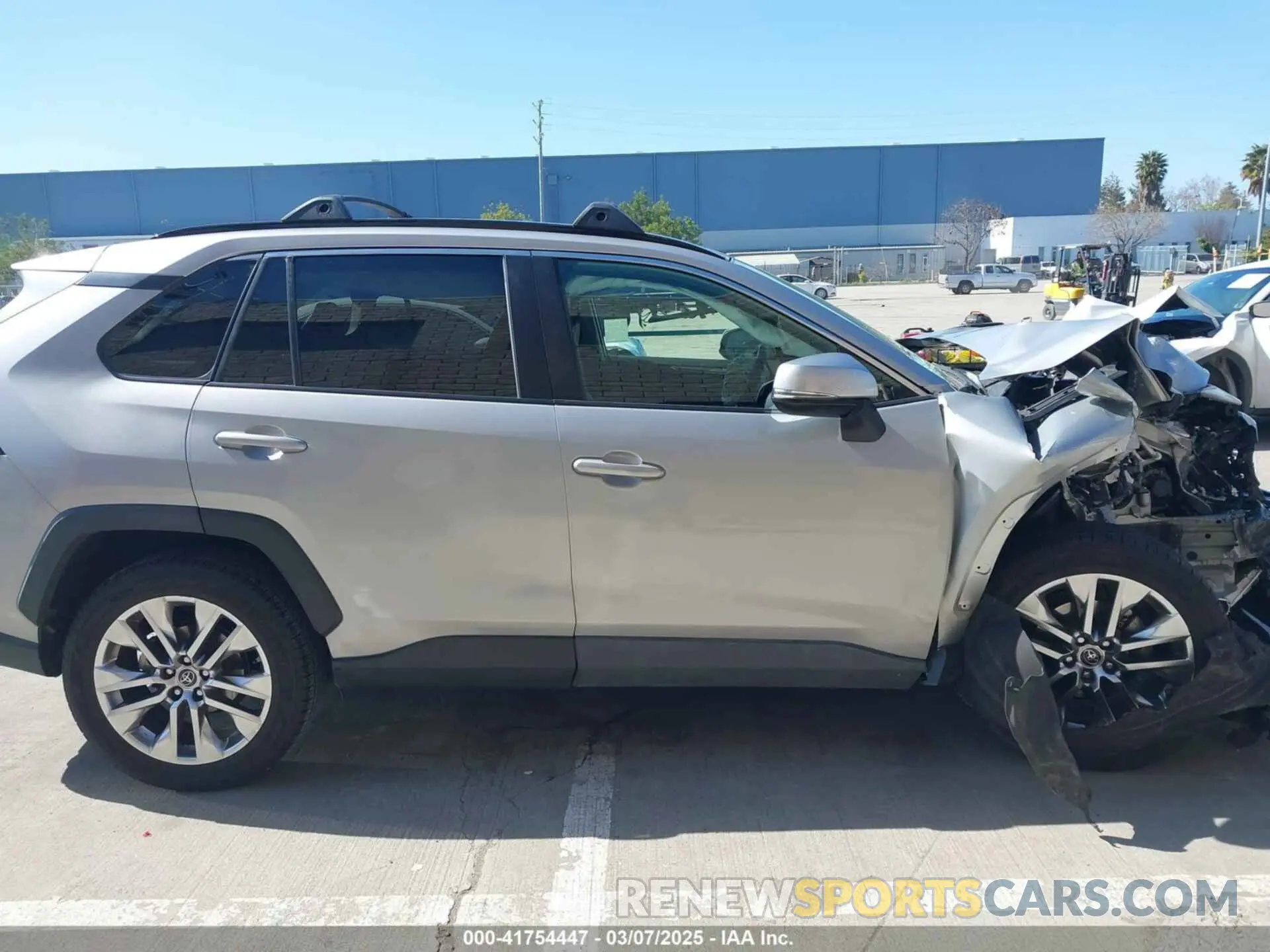 12 fotografías del automóvil dañado JTMA1RFV7KD520376 TOYOTA RAV4 2019