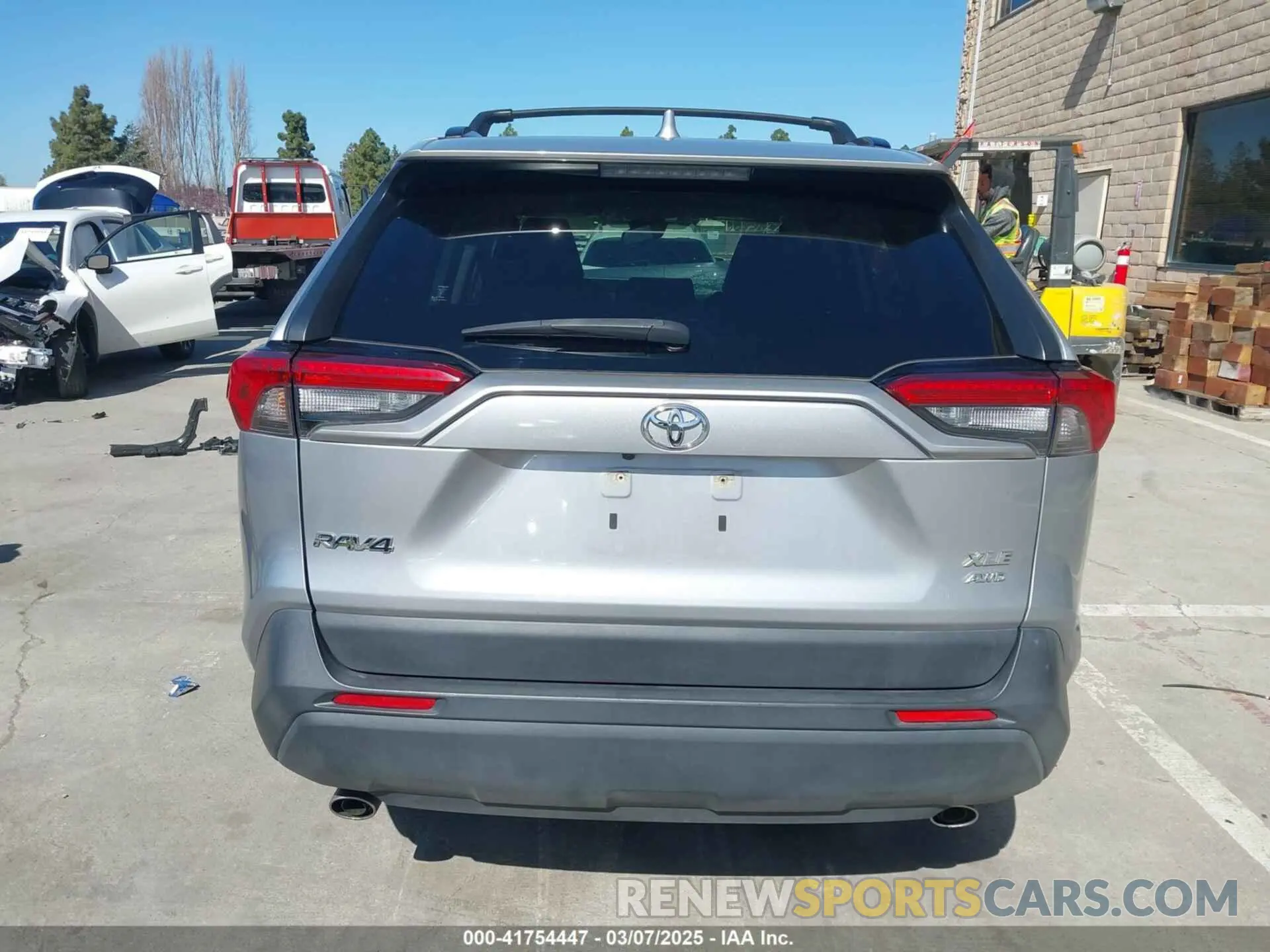 15 fotografías del automóvil dañado JTMA1RFV7KD520376 TOYOTA RAV4 2019