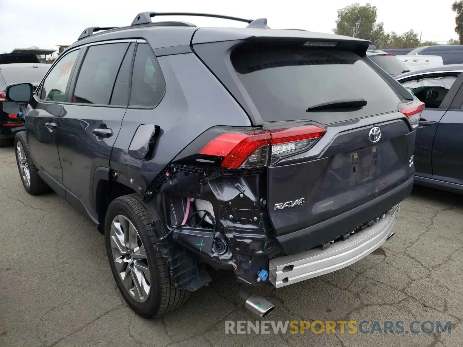 3 fotografías del automóvil dañado JTMA1RFV8KD003667 TOYOTA RAV4 2019