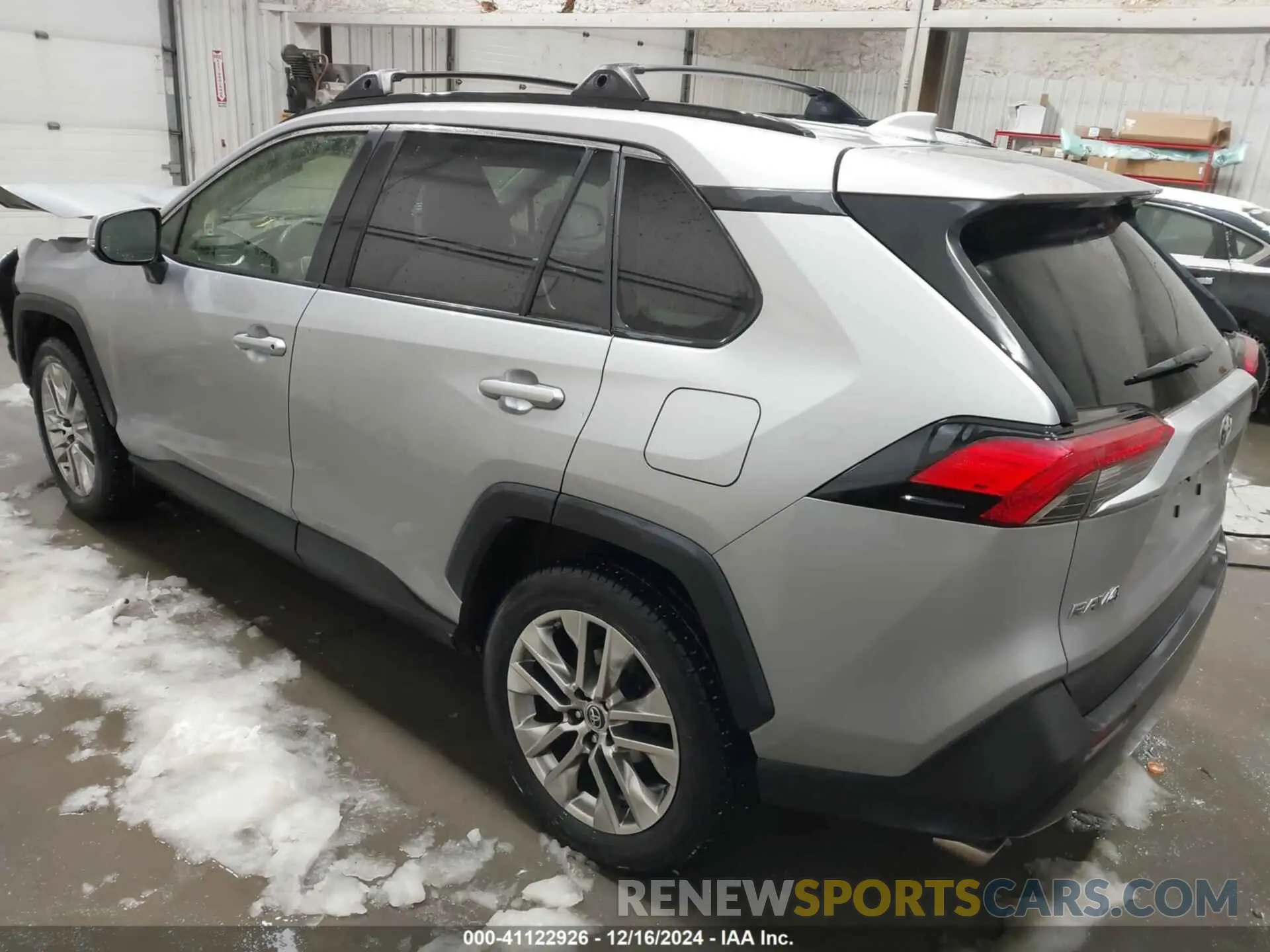 3 fotografías del automóvil dañado JTMA1RFV8KD011378 TOYOTA RAV4 2019