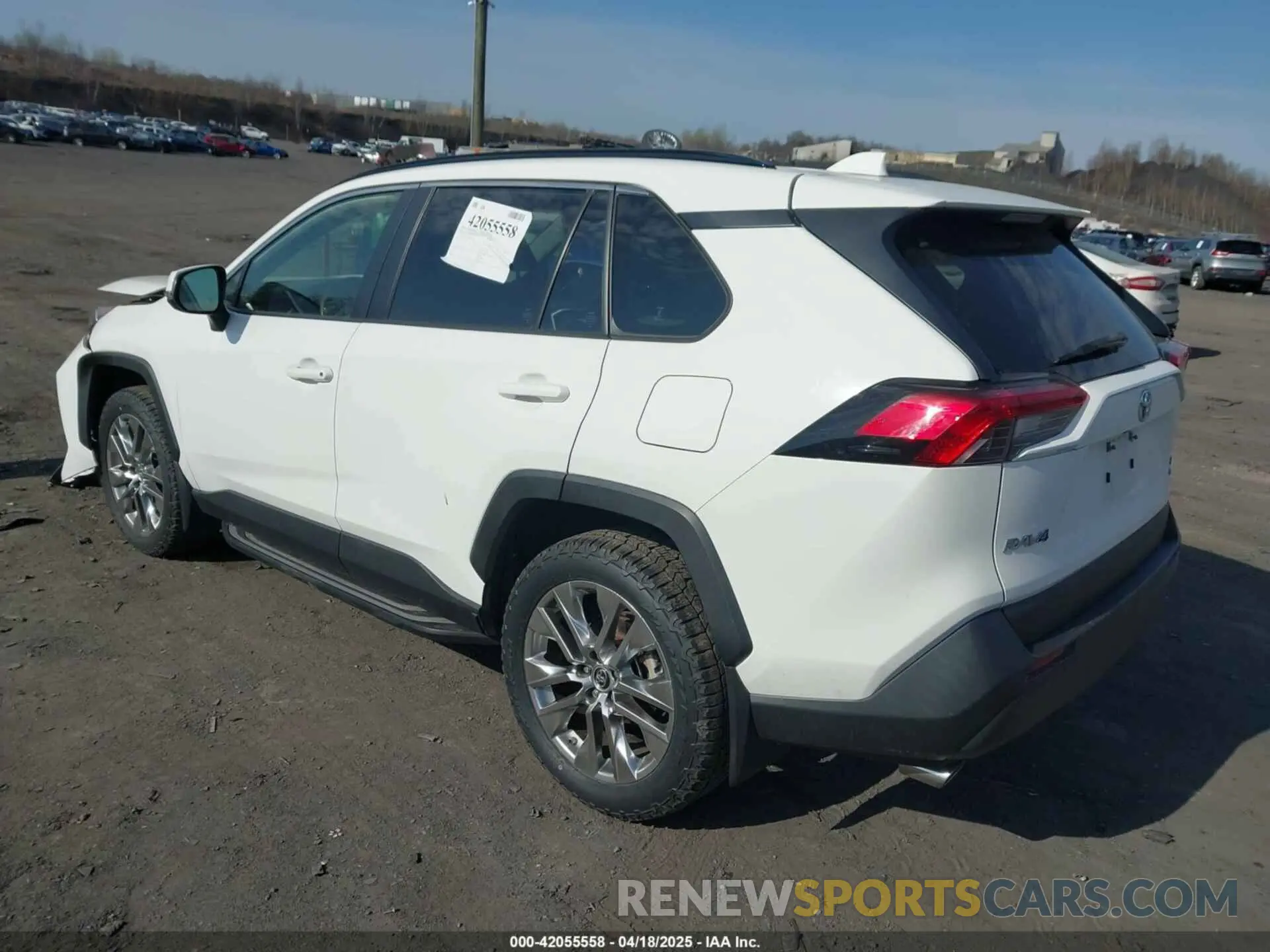 3 fotografías del automóvil dañado JTMA1RFV9KD013771 TOYOTA RAV4 2019