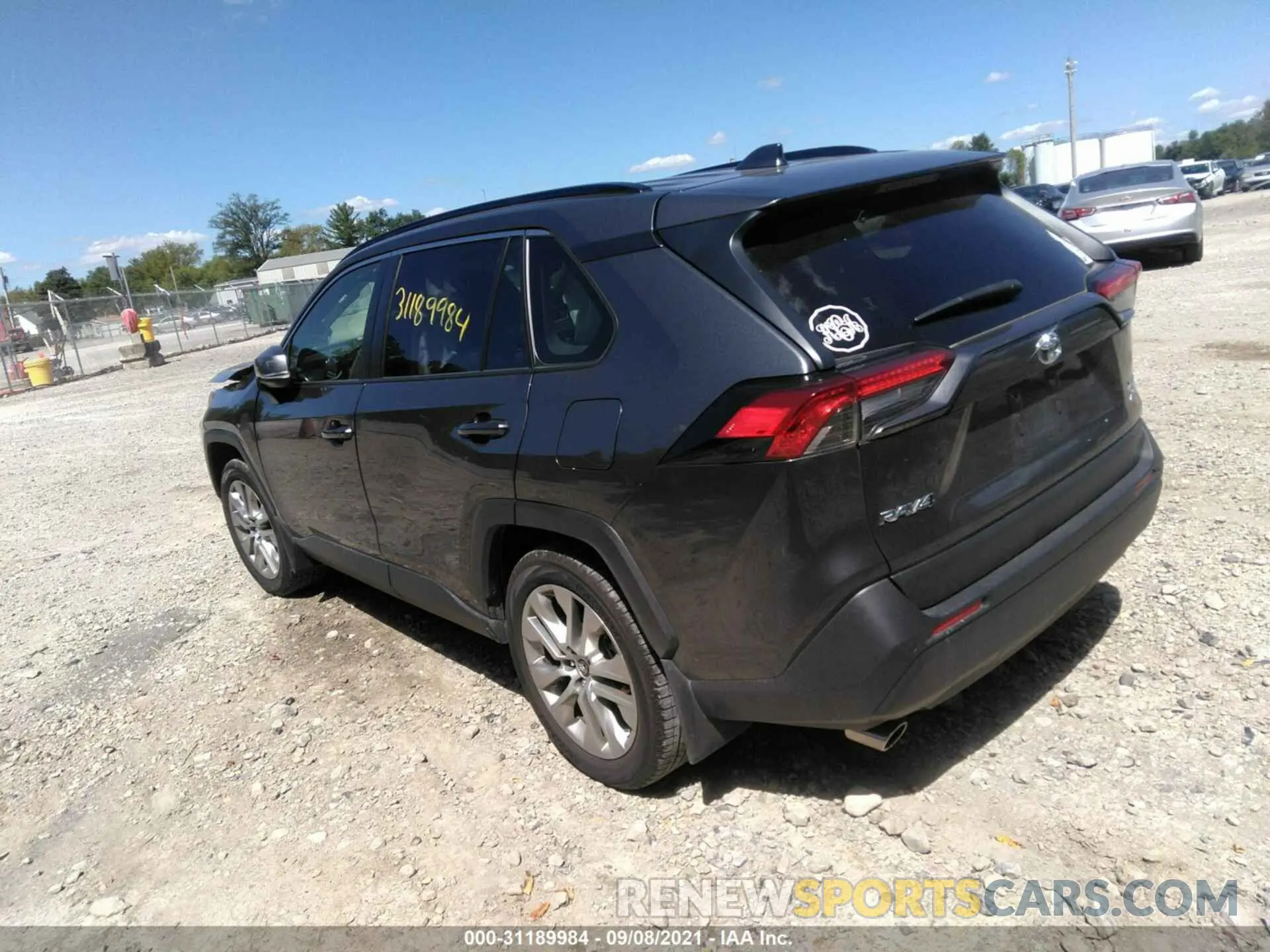 3 fotografías del automóvil dañado JTMA1RFV9KD037729 TOYOTA RAV4 2019
